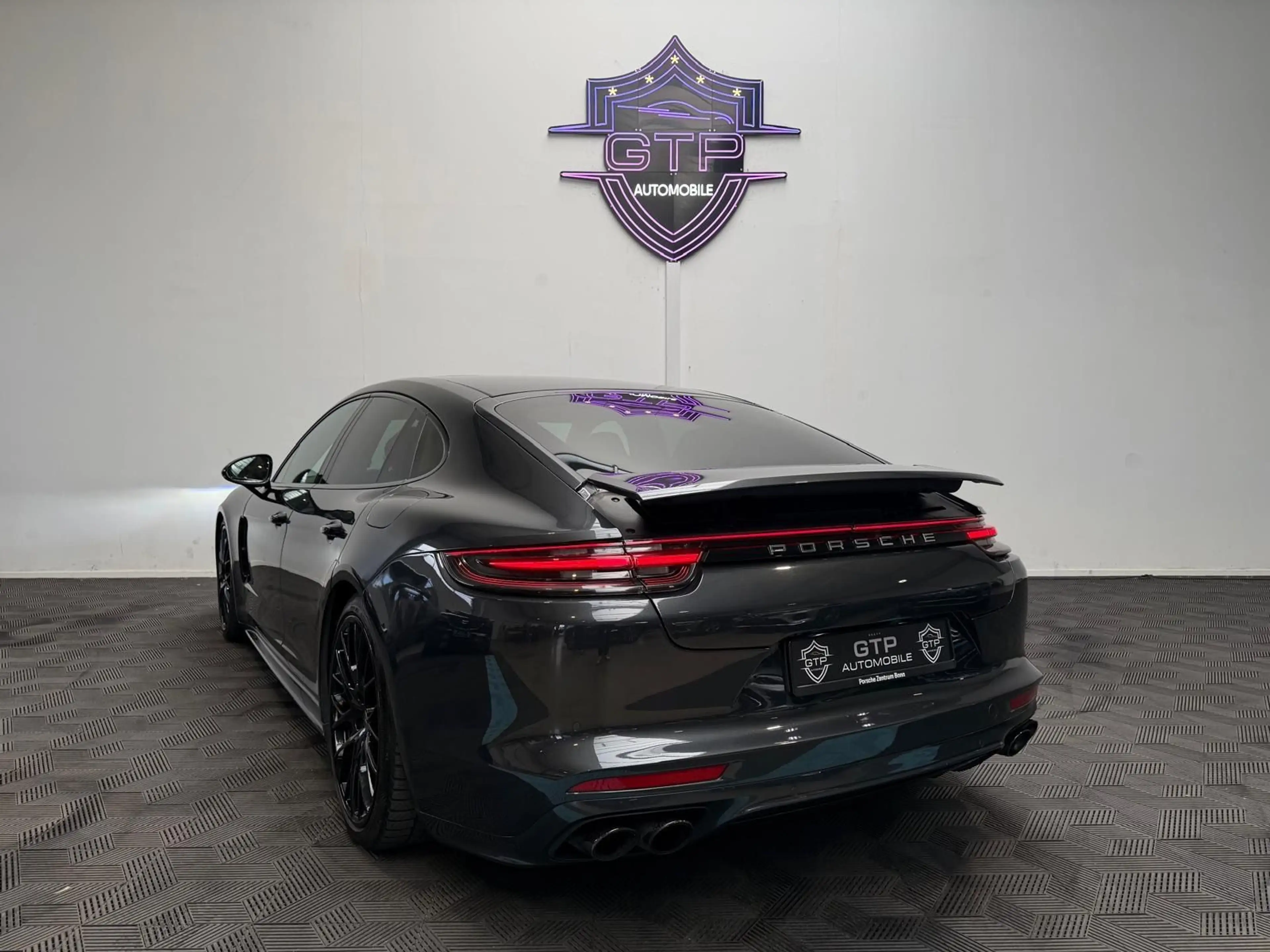 Porsche Panamera 4 E-Hybrid *08.27-Approved*Chrono* — photo 4