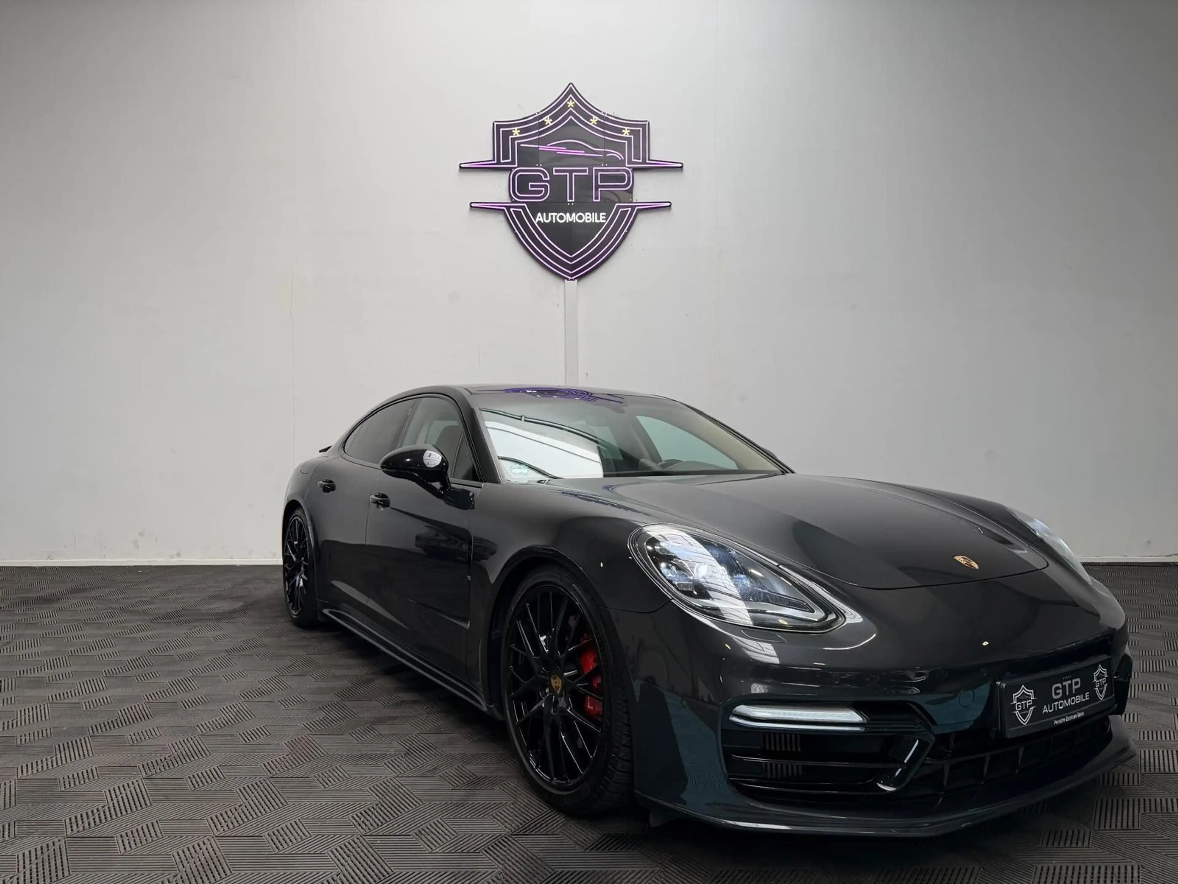 Porsche Panamera 4 E-Hybrid *08.27-Approved*Chrono* — photo 2