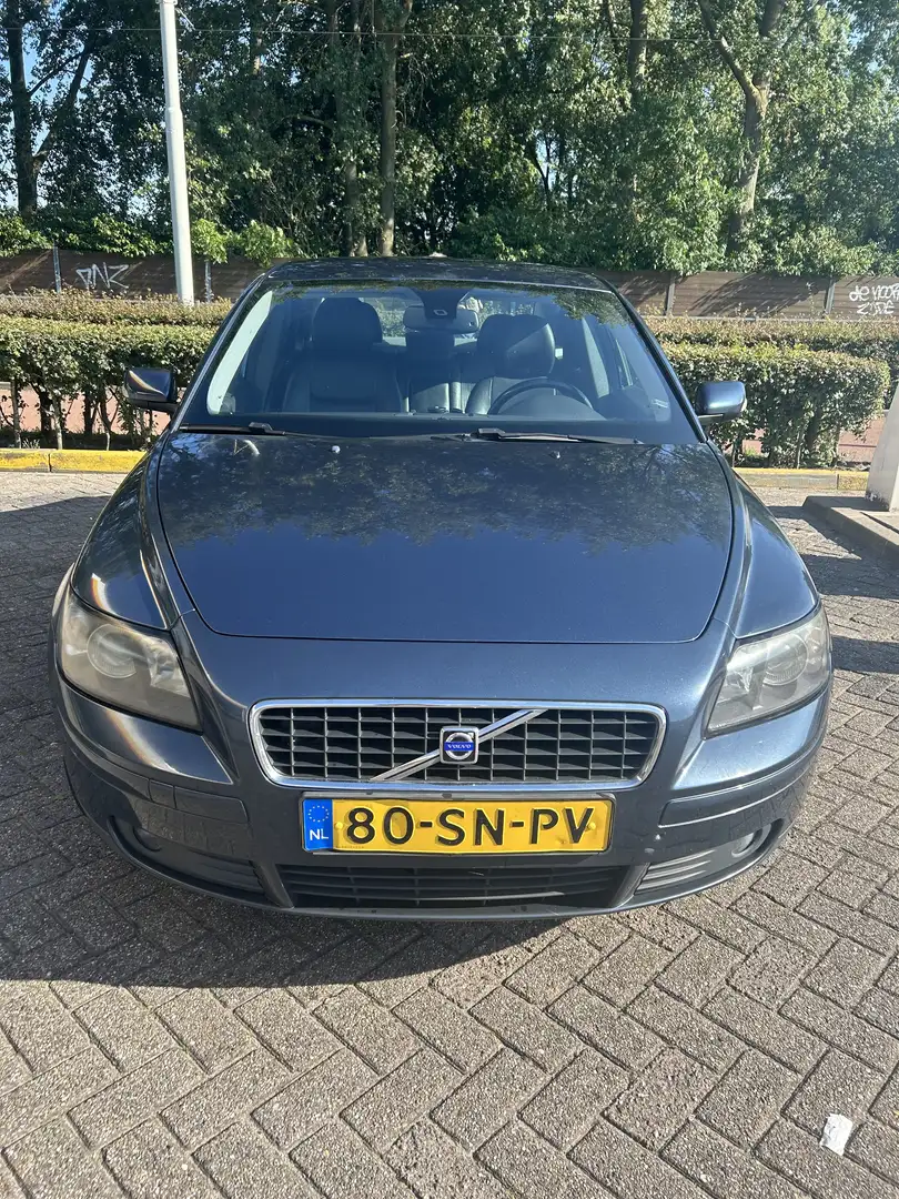 Volvo S40 1.8 Momentum - 1
