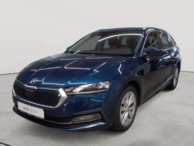 Skoda Octavia view 2