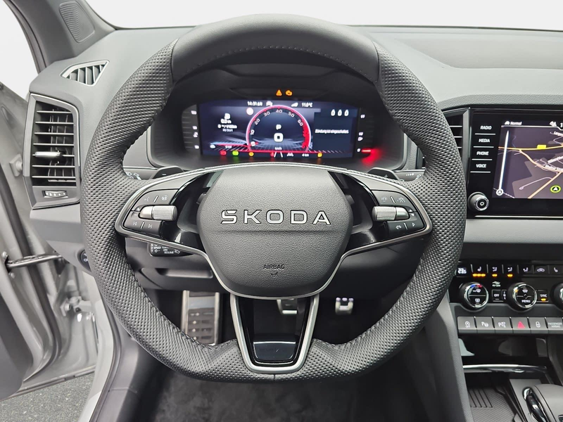 Skoda Karoq KAROQ 1.5 TSI DSG SPORTLINE NAVI LED-MATRIX PANO C — photo 14