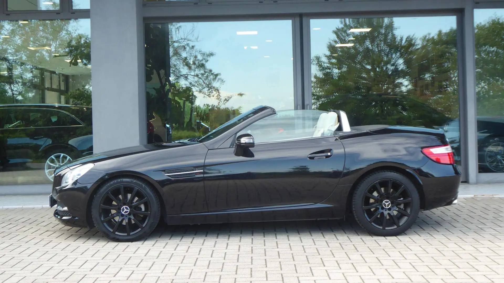 Mercedes-Benz SLK 200 CGI Sport Noir - 2