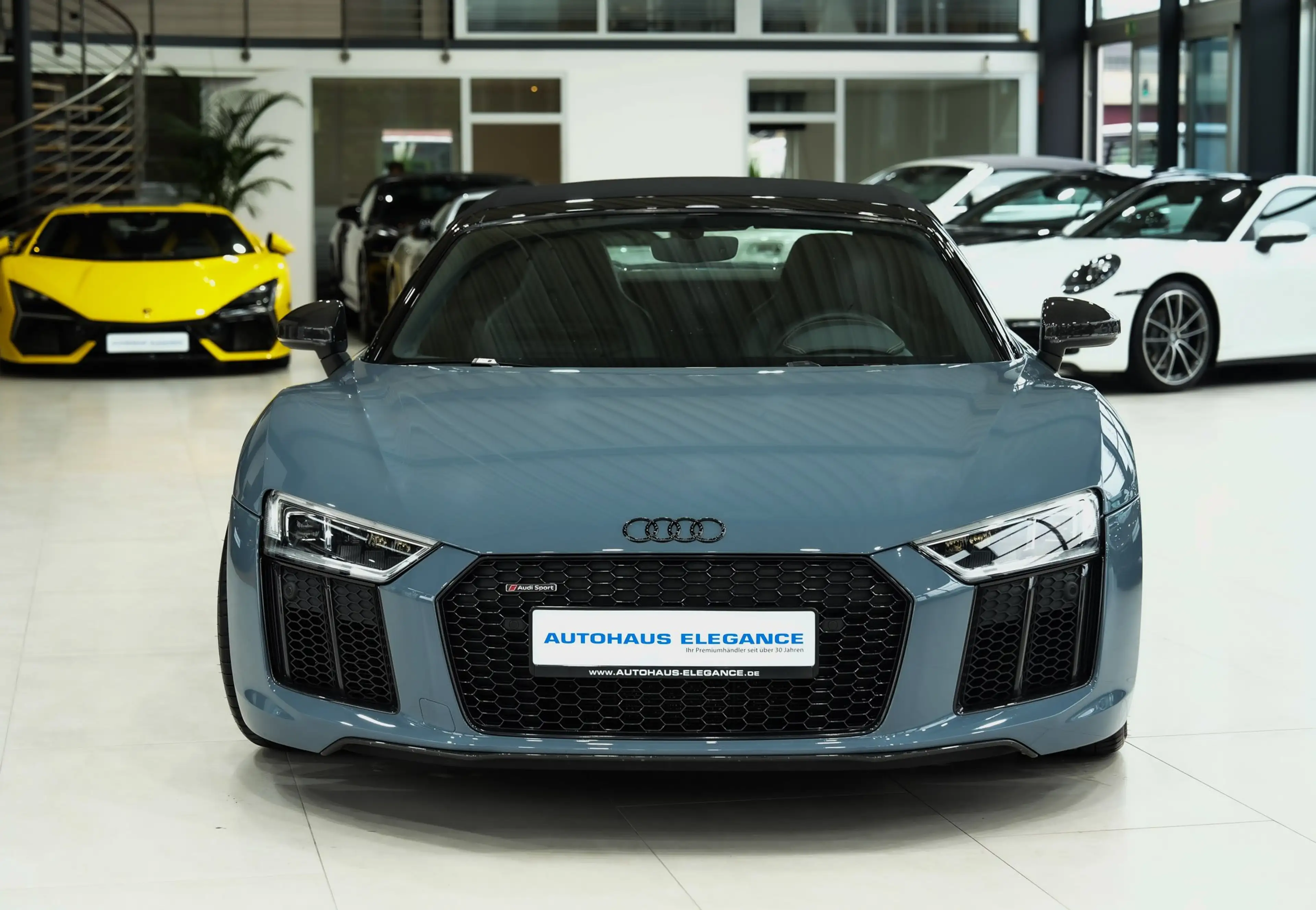 Audi R8 Spyder quattro plus*CARBON-EXT*SPORT-ABG*B&O* — photo 4