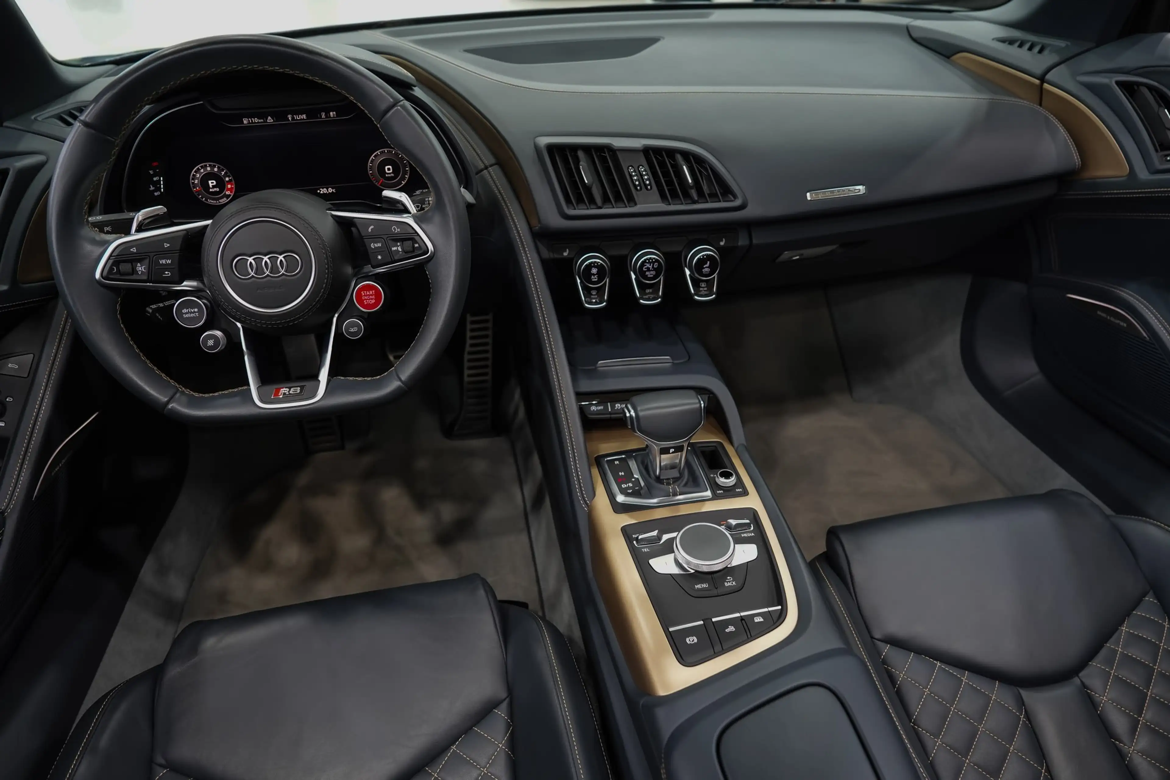 Audi R8 Spyder quattro plus*CARBON-EXT*SPORT-ABG*B&O* — photo 13