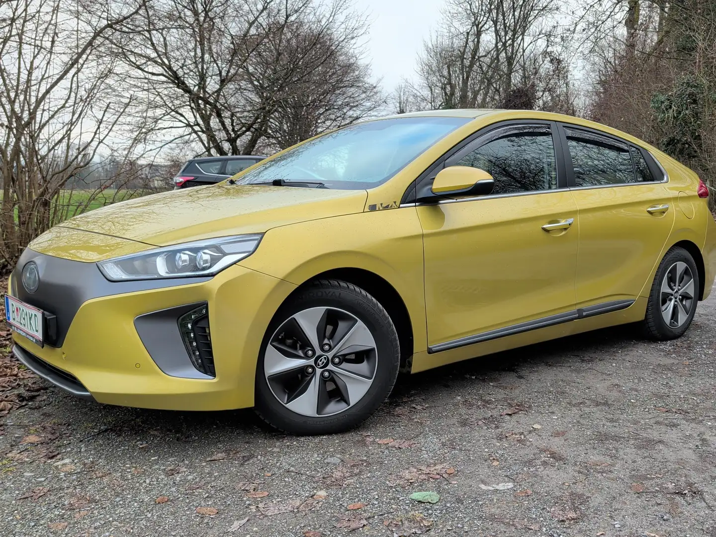 Hyundai IONIQ Ioniq Elektro 28kWh Premium Premium Gelb - 2
