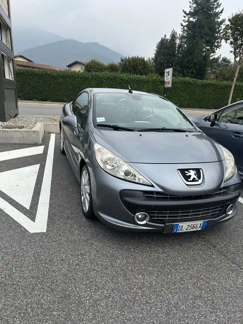Peugeot 207 CC 1.6 hdi 8v Feline fap - 2