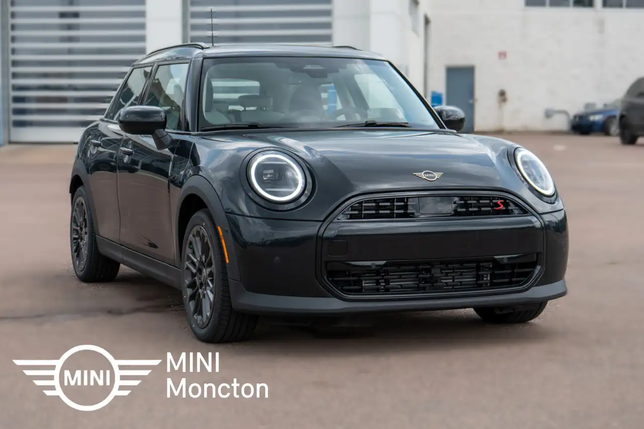 2025 MINI 5 Door