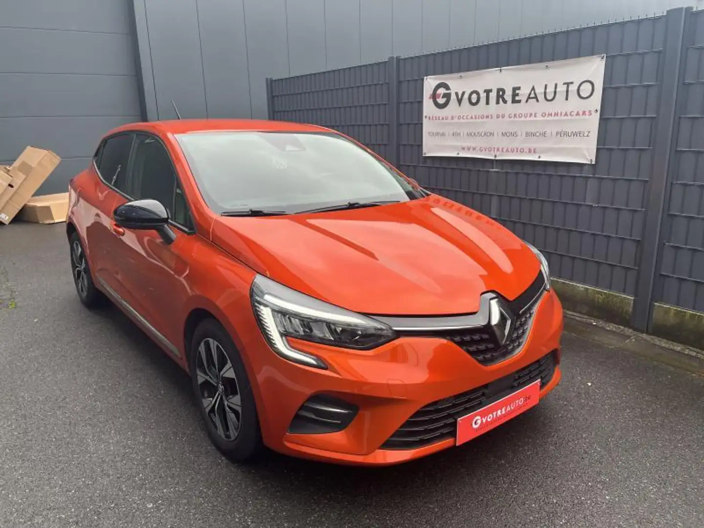 Renault Clio techno dci 100 Naranja - 2
