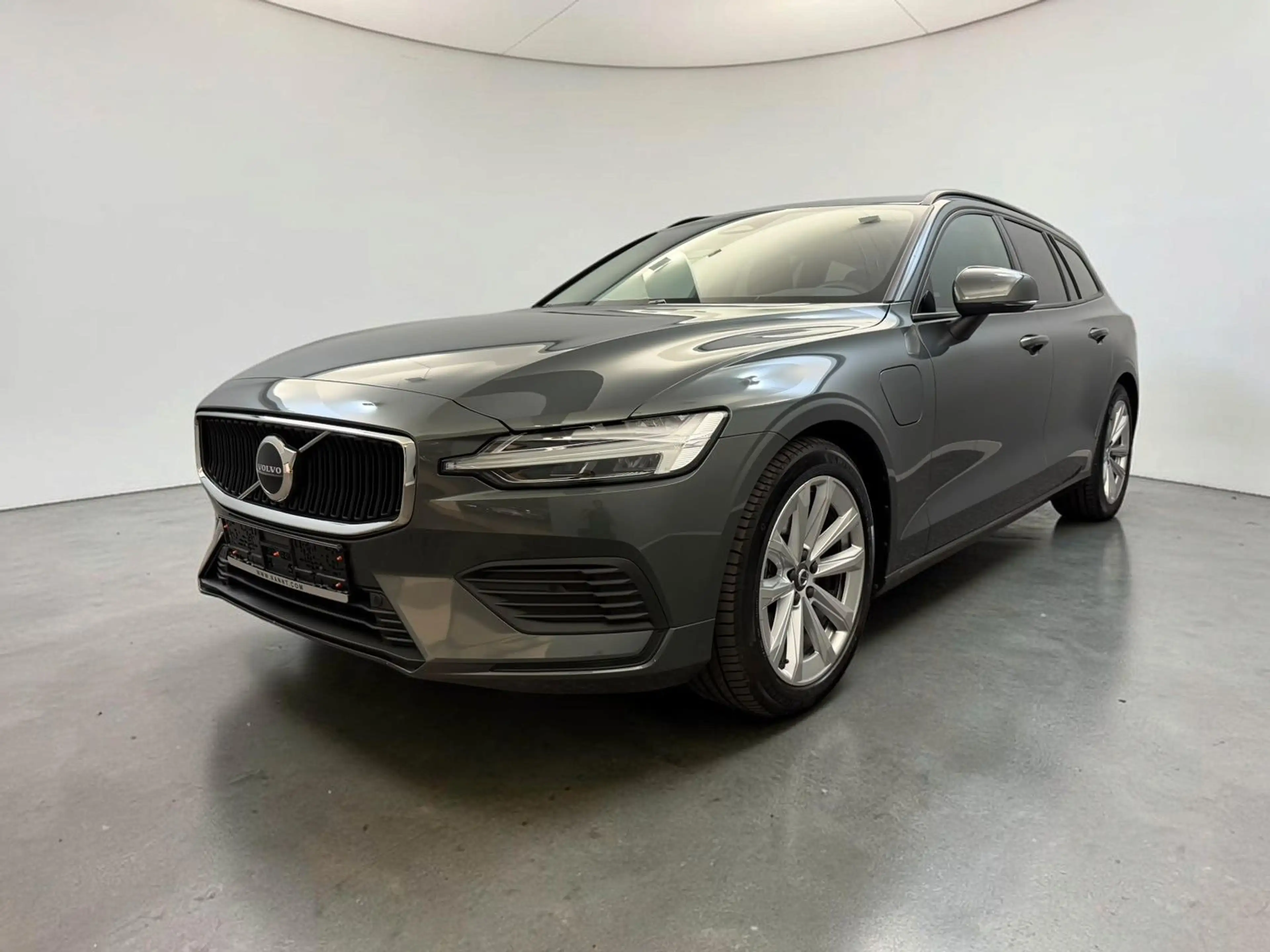 Volvo V60 Kombi Core Hybrid AWD*ACC*AHK*LED*KEYLESS