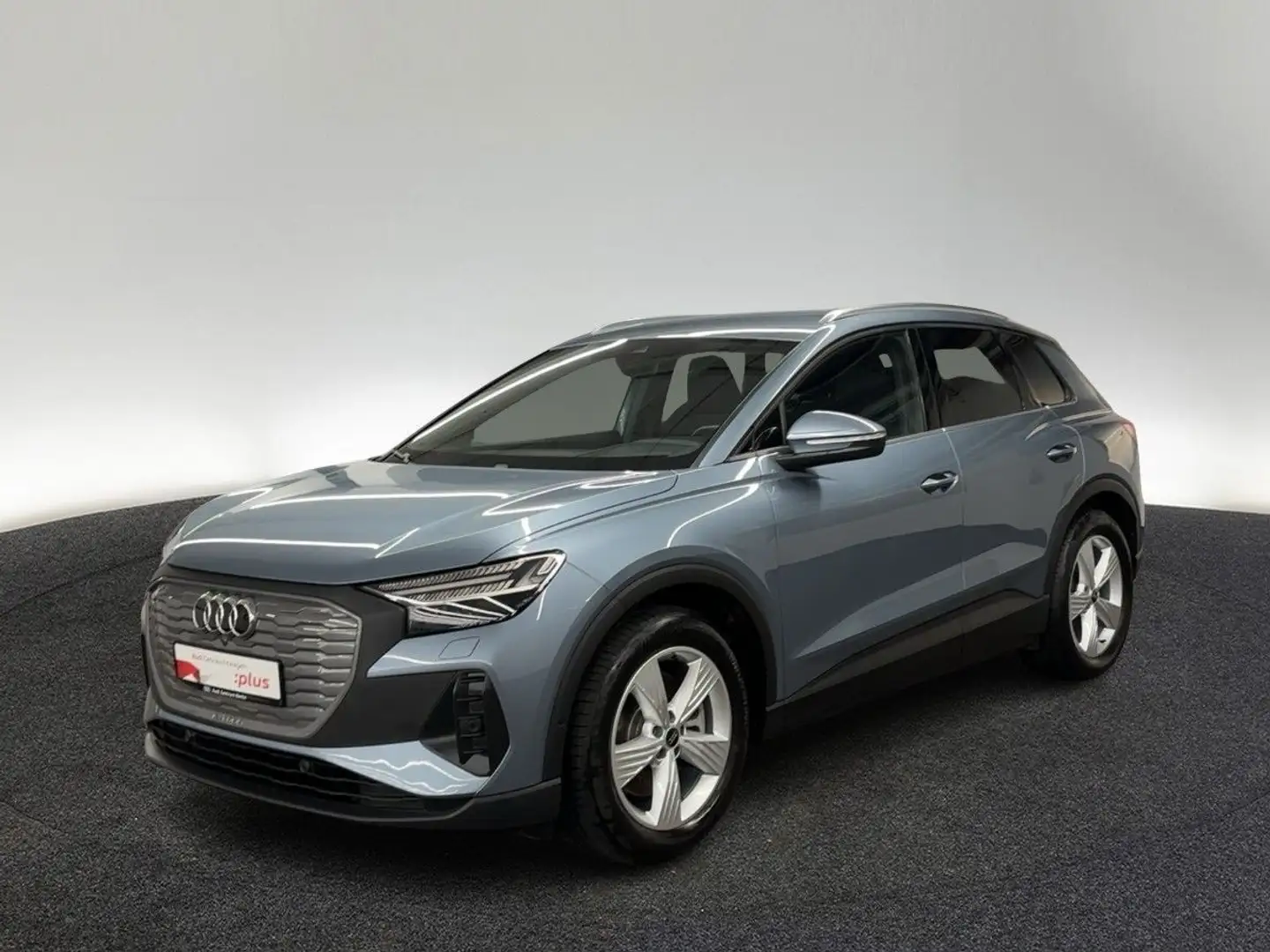 Audi Q4 e-tron 40 AHK MATRIX NAVI RFK HUD VIRTUAL Blau - 2