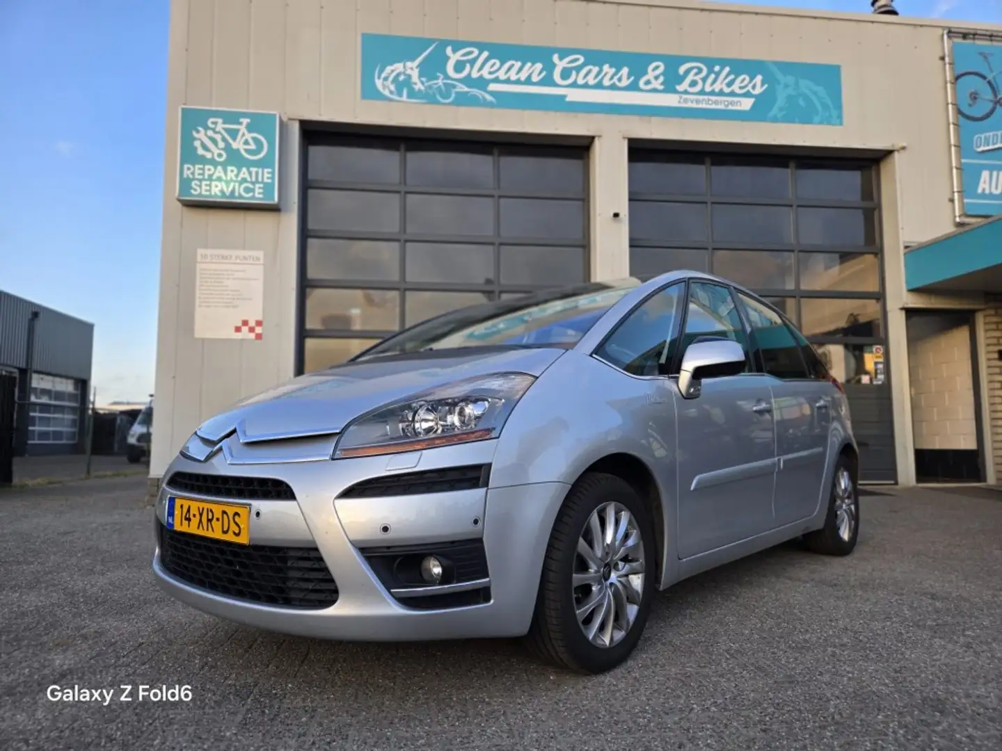Citroen C4 Picasso 2.0-16V Exclus. 5p. Grijs - 1