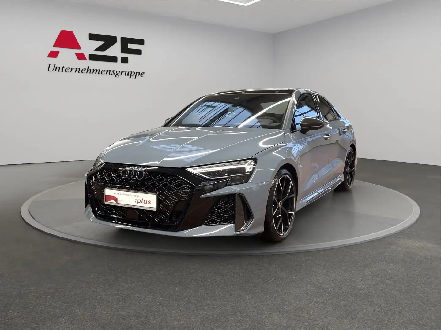 Audi RS3 S tronic+PANO+CARBON+MATRIX Šedá - 2