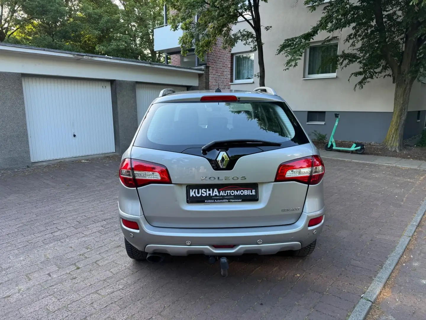 Renault Koleos Dynamique 4X4 TüV & AU NEU Gris - 2