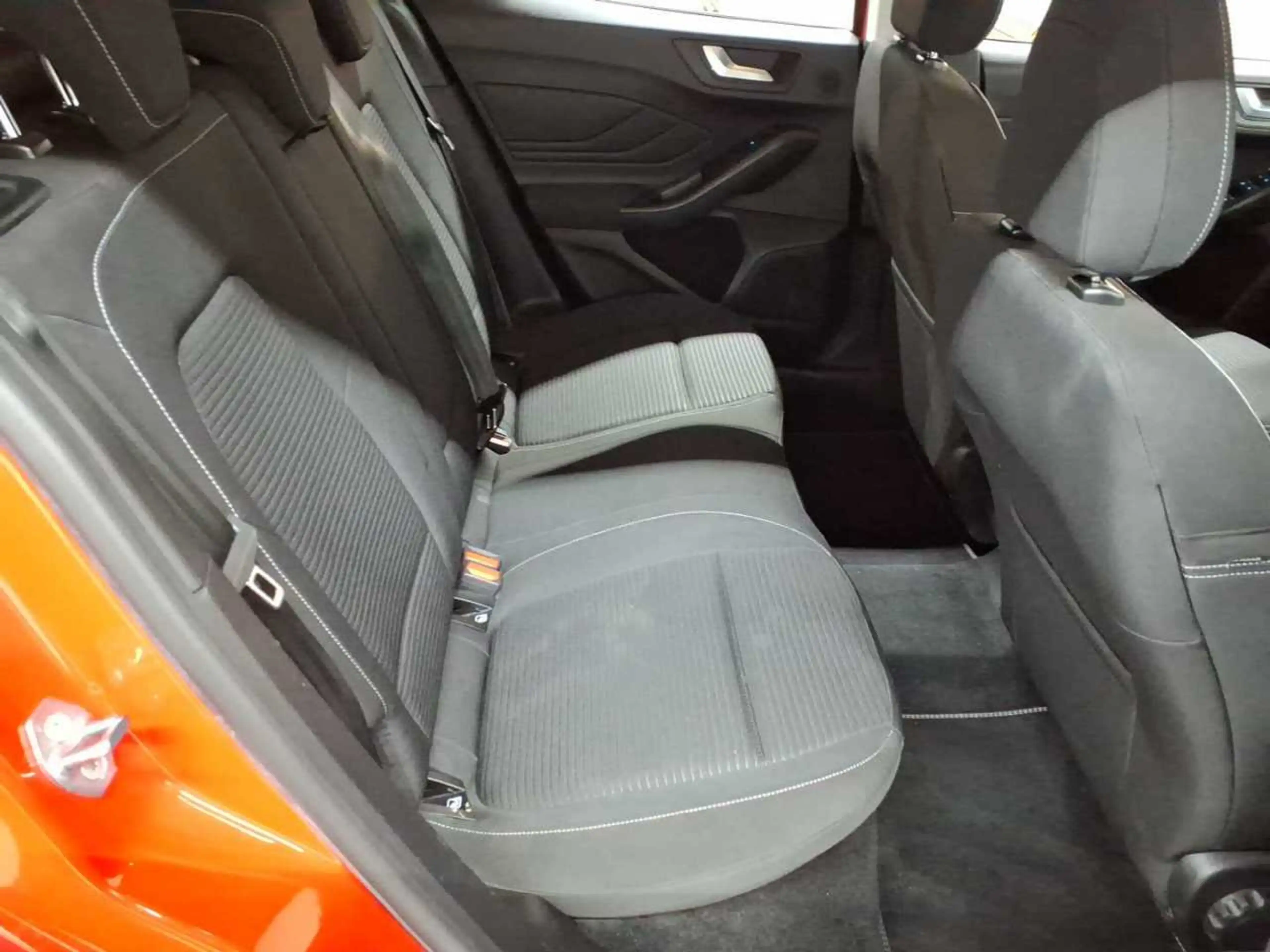 Ford Focus Focus Turnier 1.5 EcoBlue Aut. TITANIUM X — photo 14