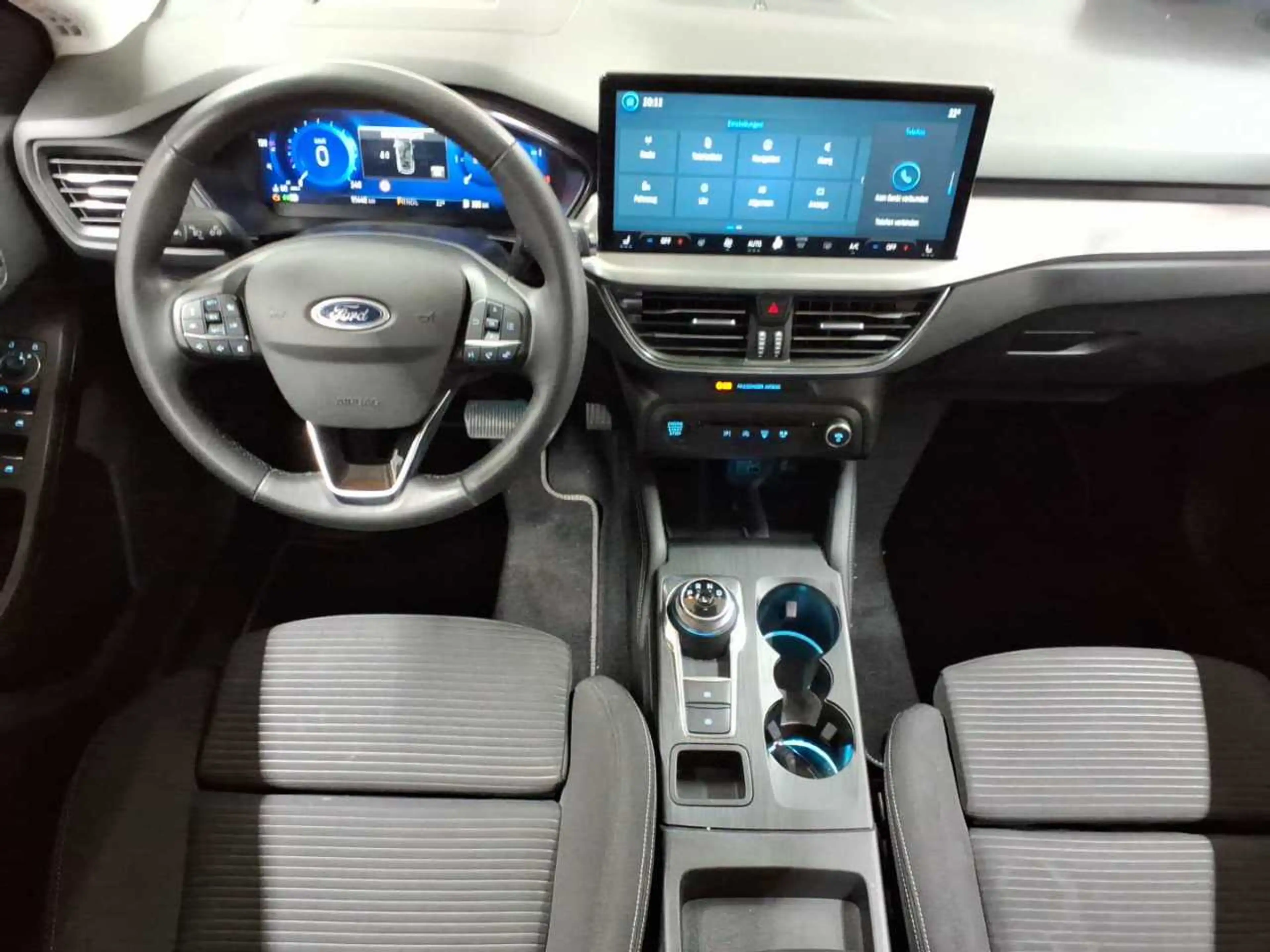 Ford Focus Focus Turnier 1.5 EcoBlue Aut. TITANIUM X — photo 10