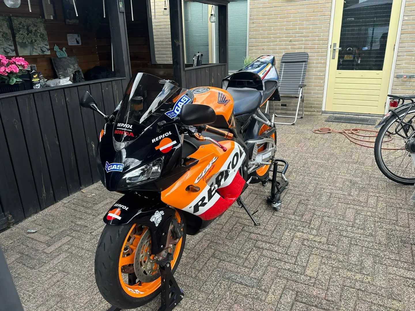 Honda CBR 1000 fireblade Oranje - 1