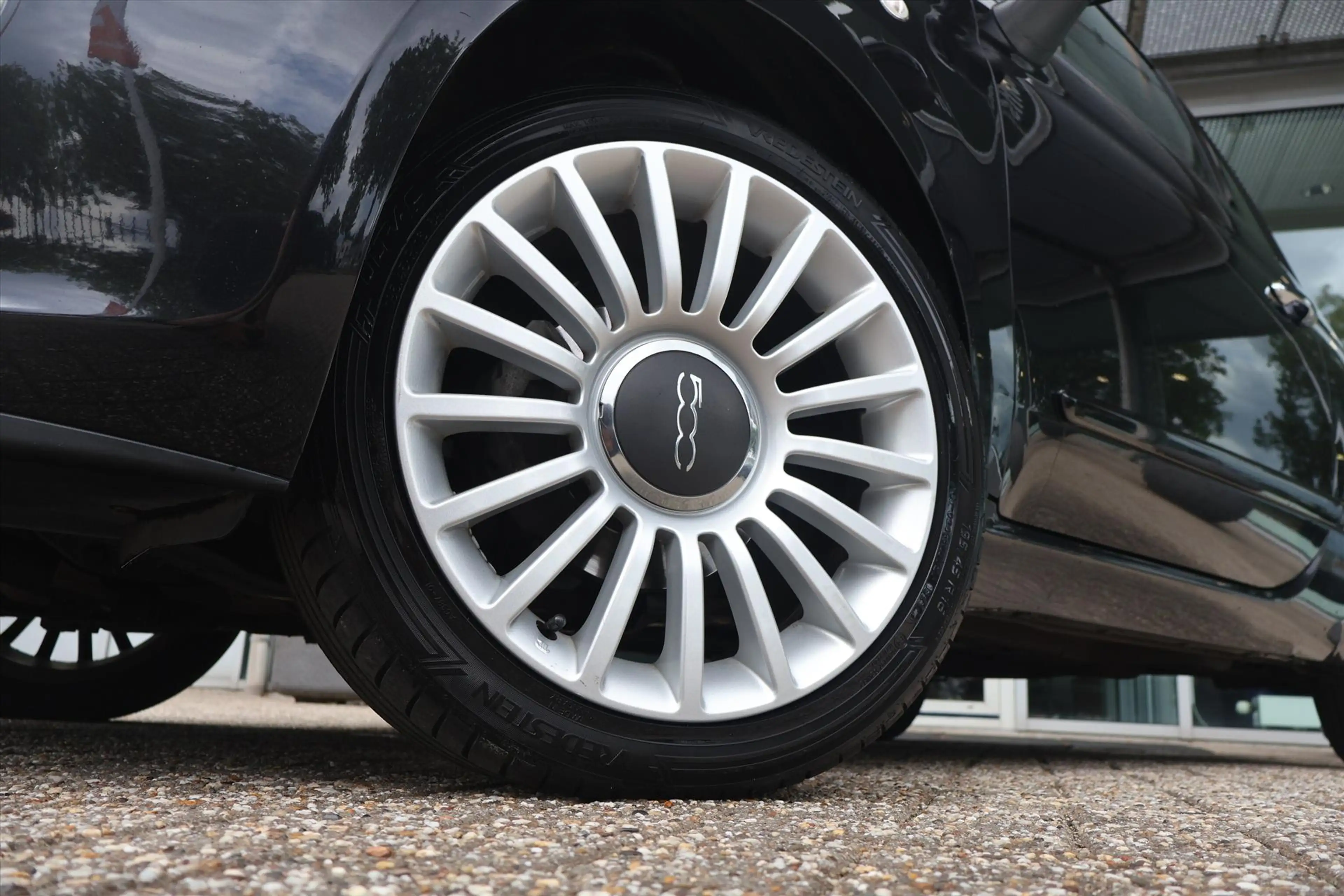 Fiat 500 1.2 Lounge | Climate | Pano | Radio | Half Leder | — photo 4