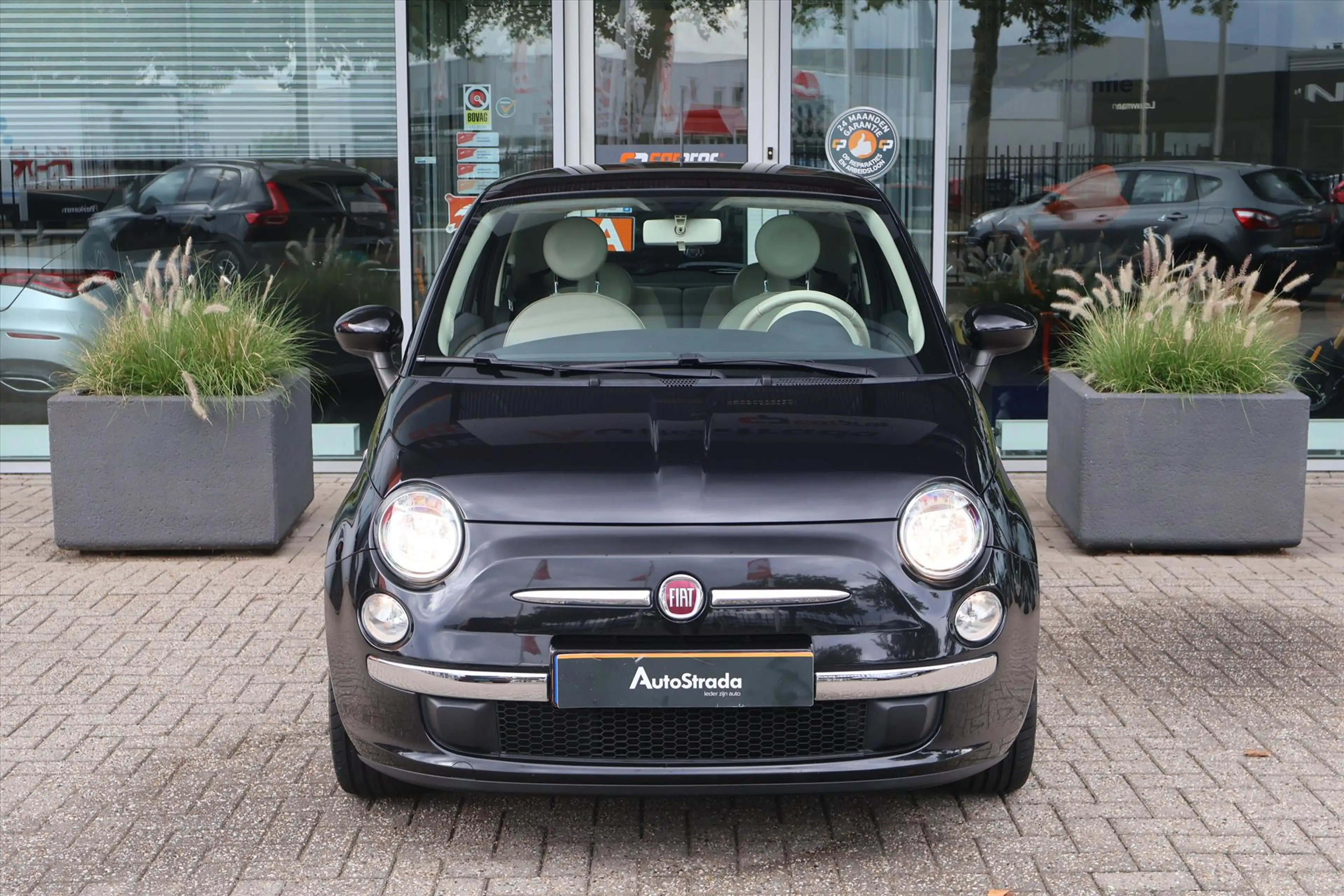 Fiat 500 1.2 Lounge | Climate | Pano | Radio | Half Leder | — photo 11
