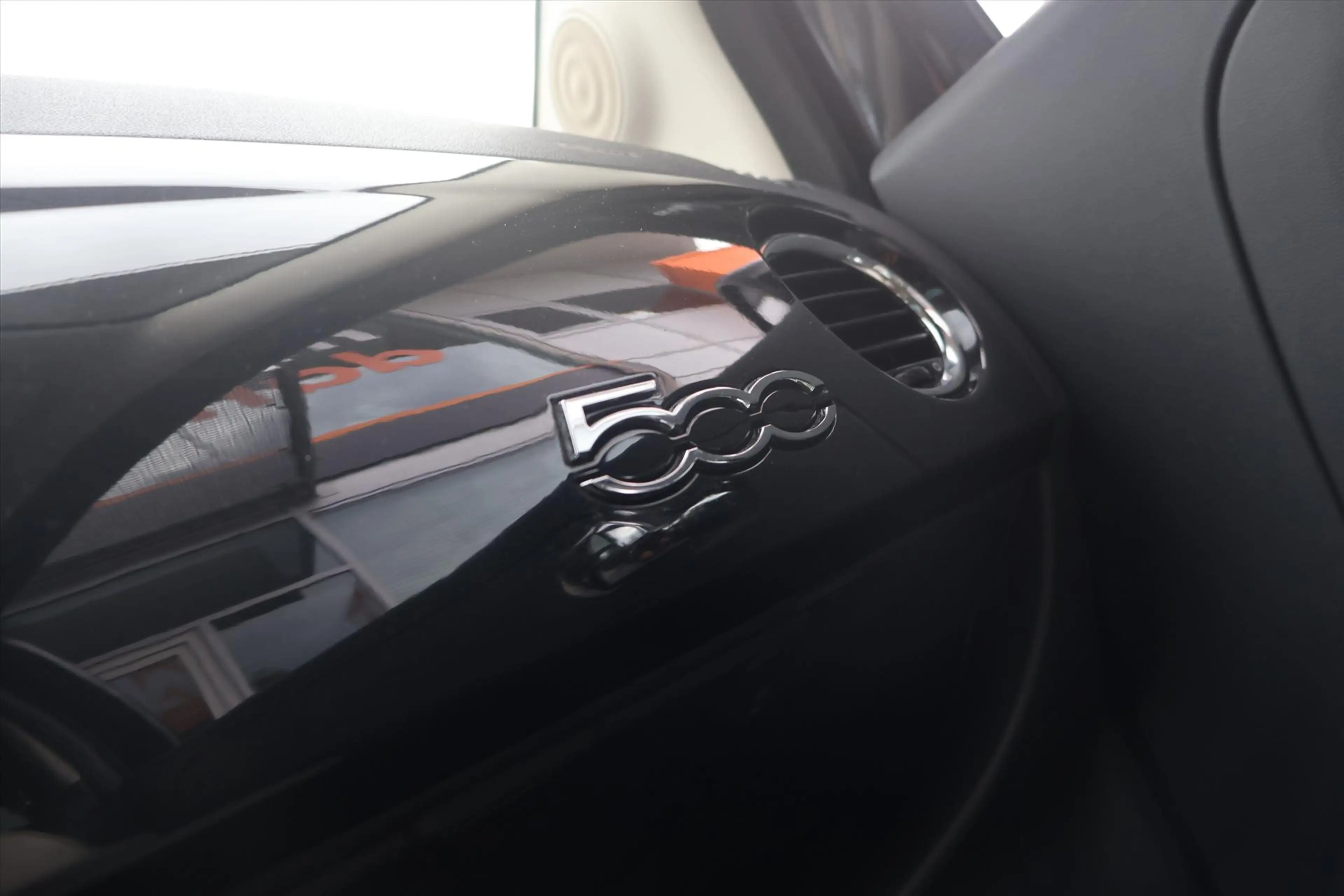 Fiat 500 1.2 Lounge | Climate | Pano | Radio | Half Leder | — photo 19
