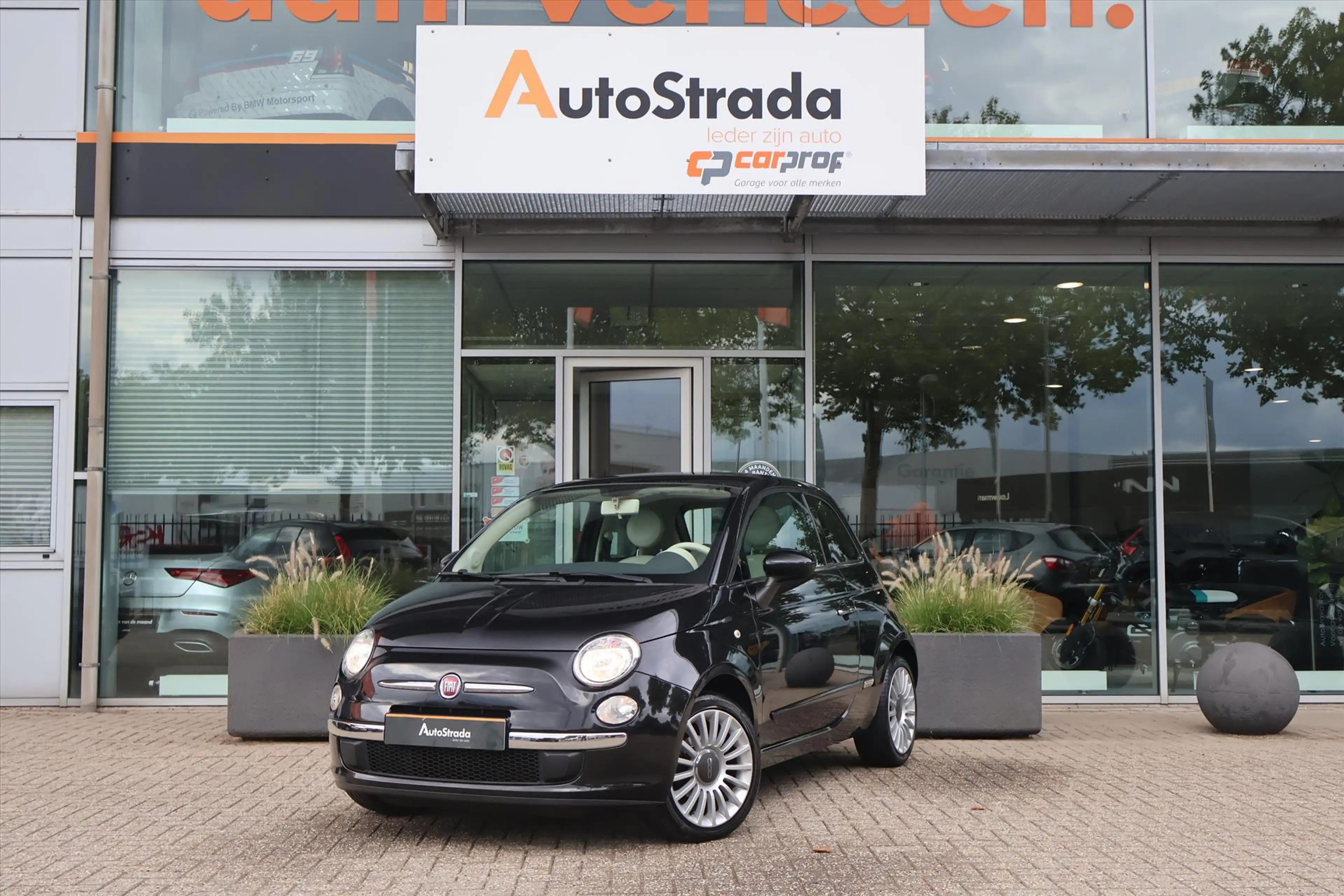 Fiat 500 1.2 Lounge | Climate | Pano | Radio | Half Leder | — photo 3