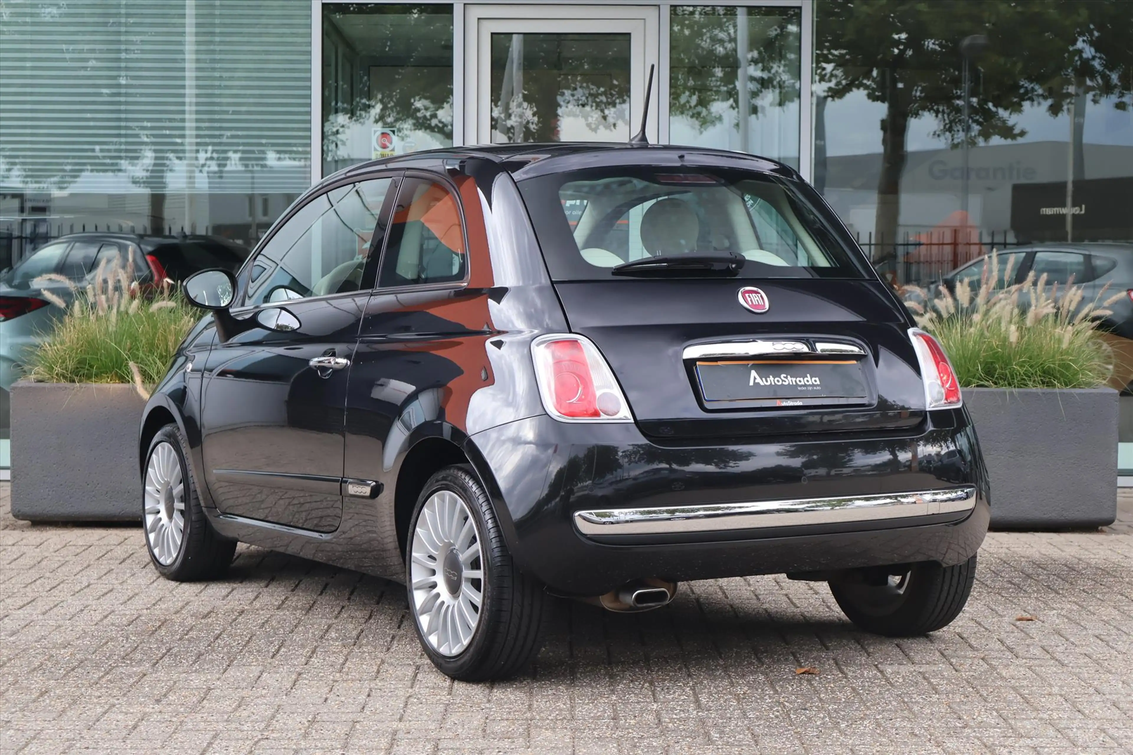 Fiat 500 1.2 Lounge | Climate | Pano | Radio | Half Leder | — photo 2