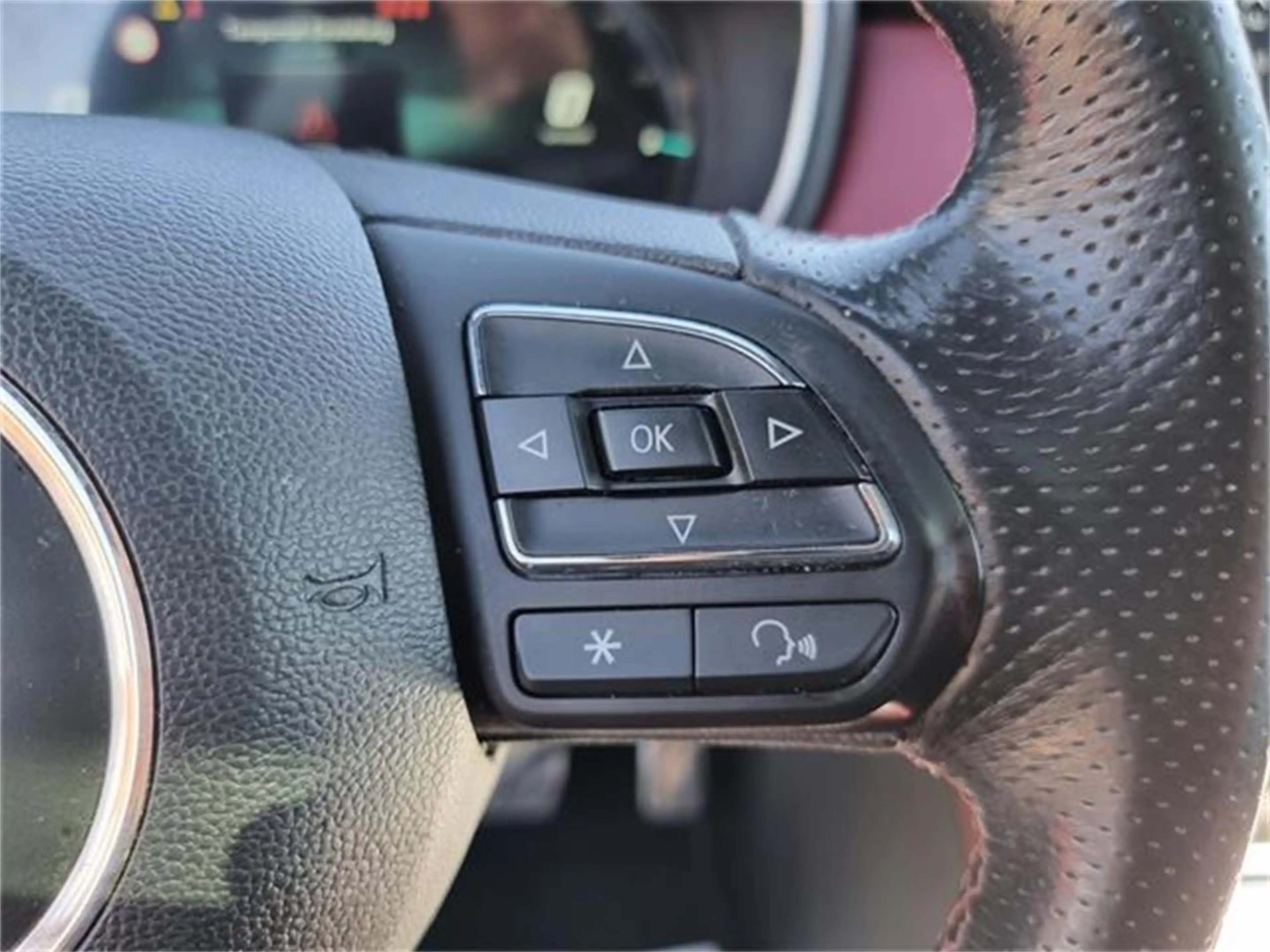 MG EHS 1,5T GDI PHEV Luxury Aut. mit Anhängerkupplung — photo 11