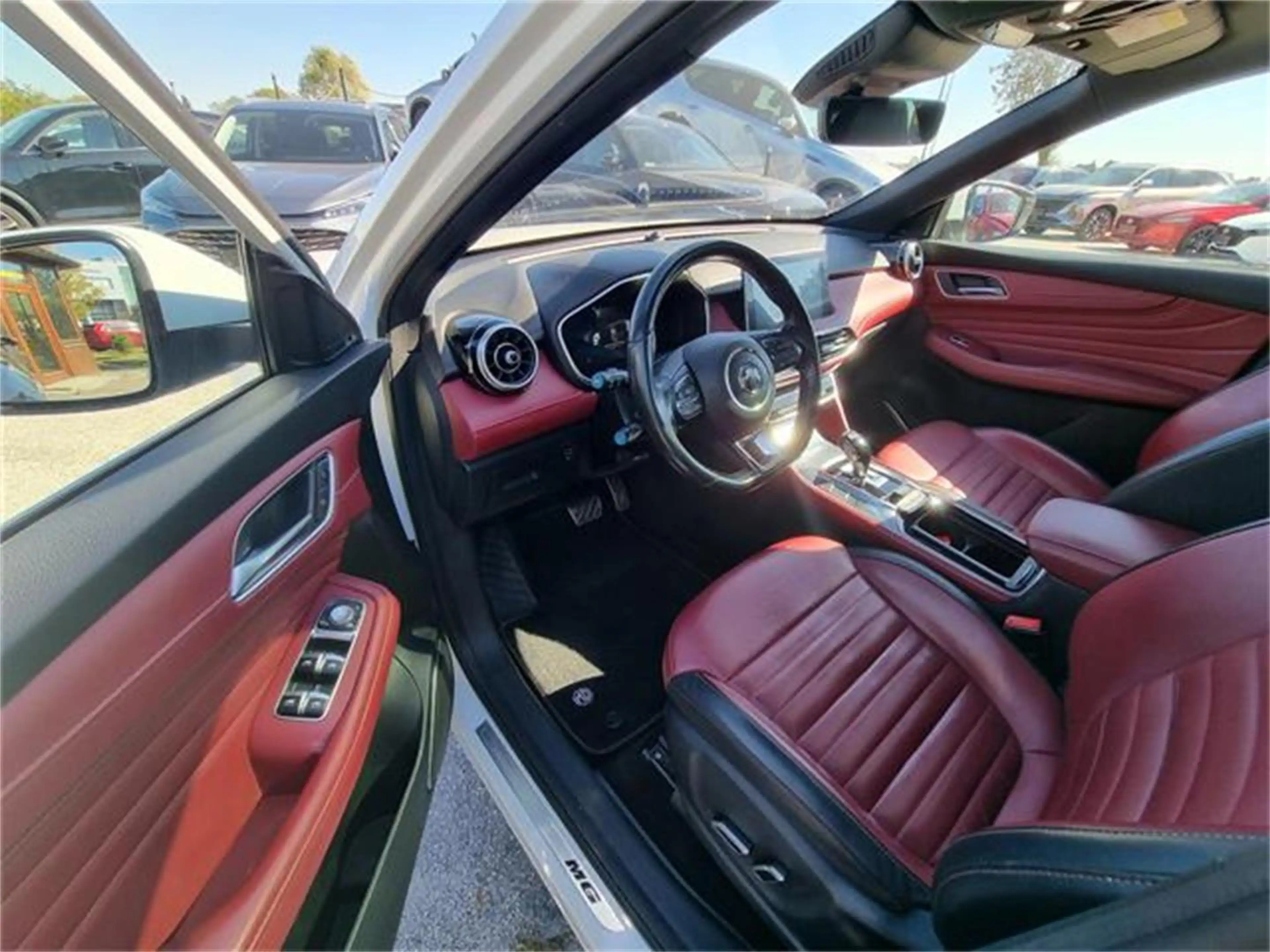 MG EHS 1,5T GDI PHEV Luxury Aut. mit Anhängerkupplung — photo 8
