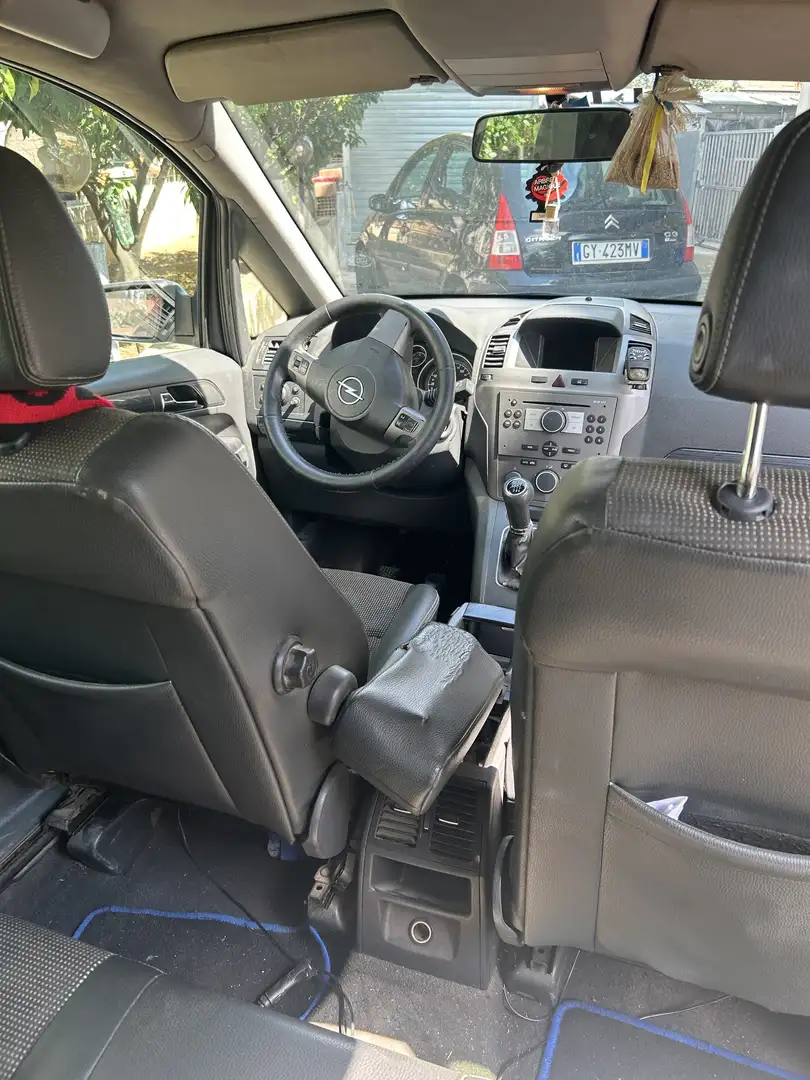 Opel Zafira 1.9 cdti Cosmo 120cv - 2