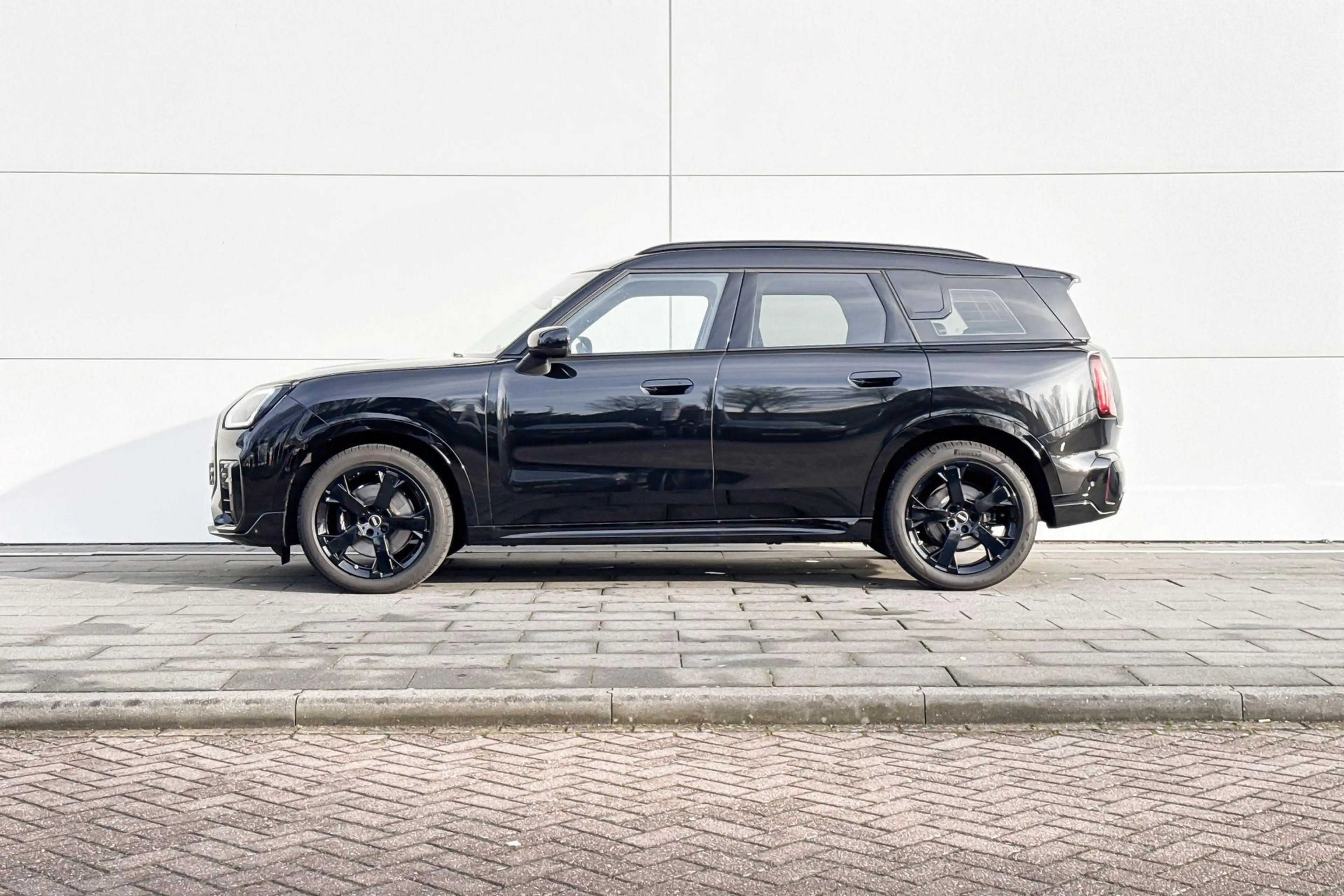 MINI John Cooper Works Countryman C M — photo 2