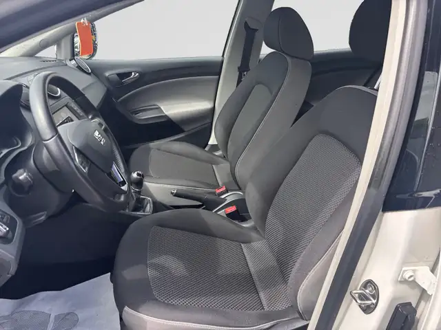 Seat Ibiza view 9