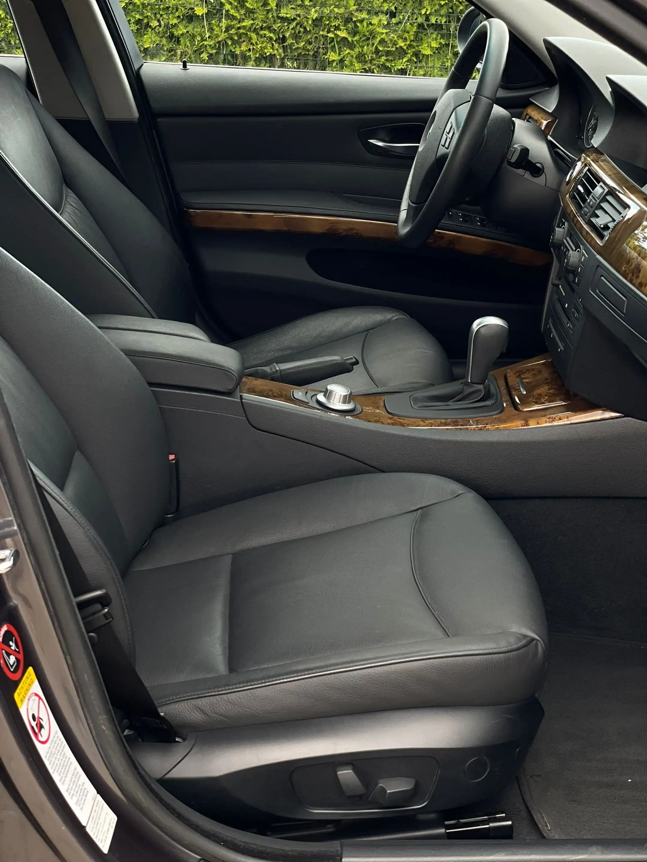BMW 330 330i — photo 8