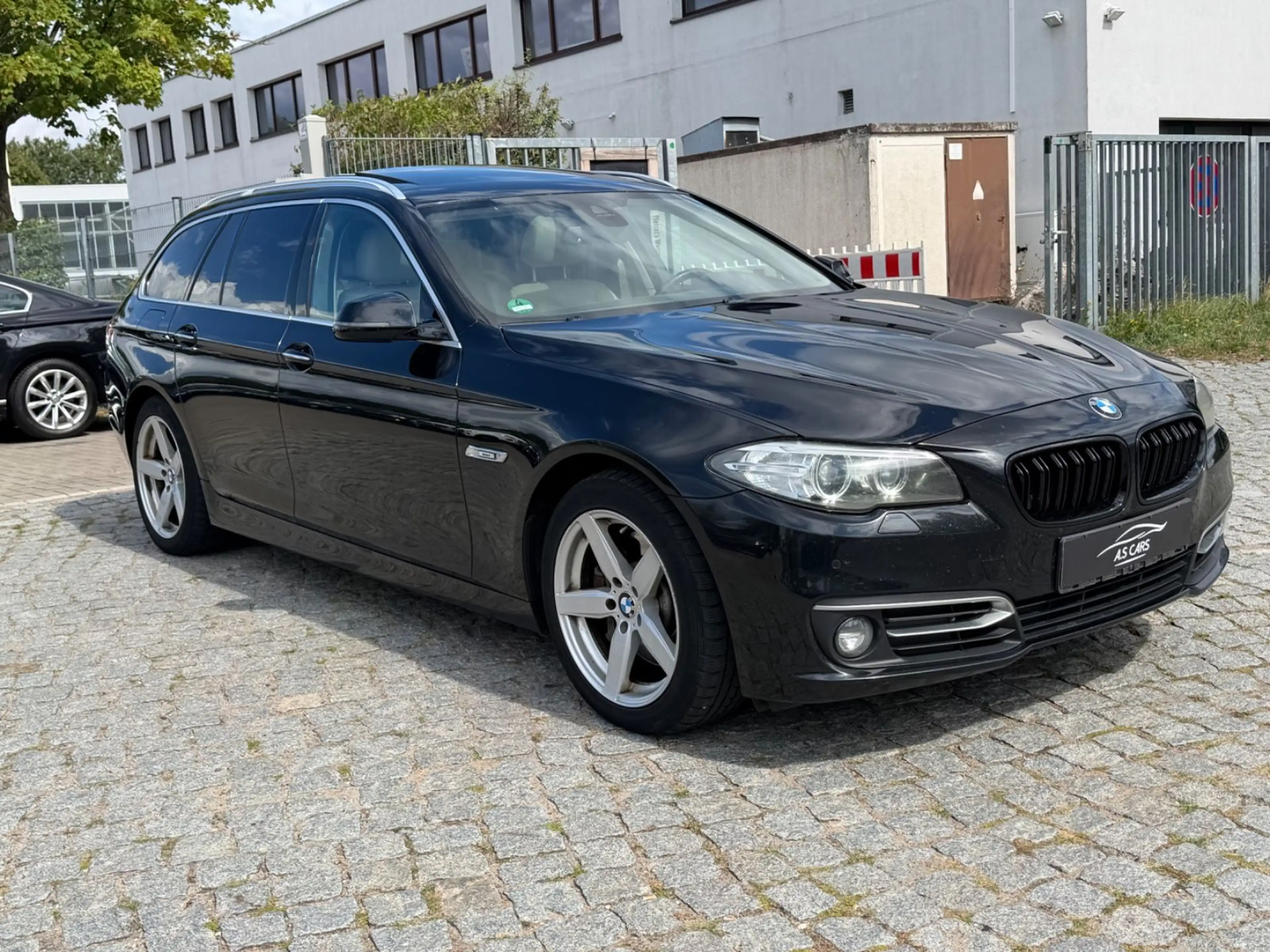 BMW 525 d Touring*Modern line*Autm*Pano*Leder*Euro6 — photo 4