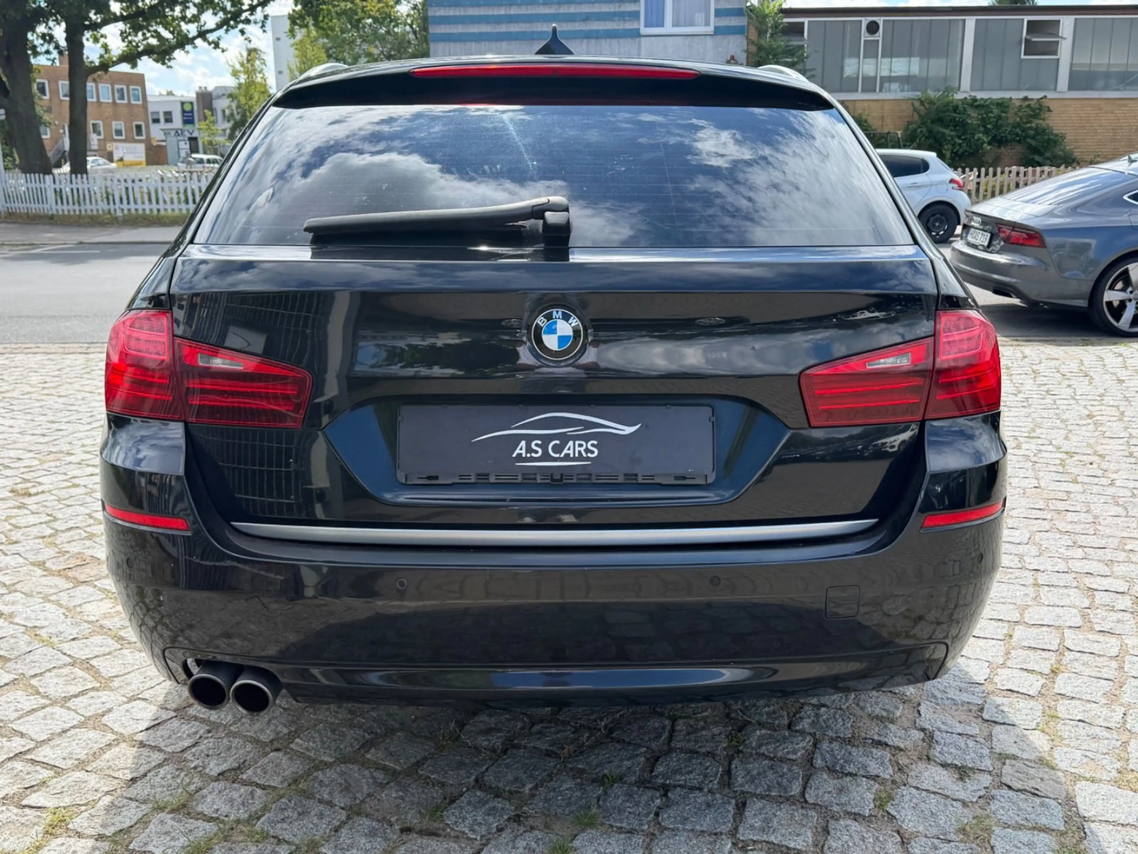 BMW 525 d Touring*Modern line*Autm*Pano*Leder*Euro6 — photo 2