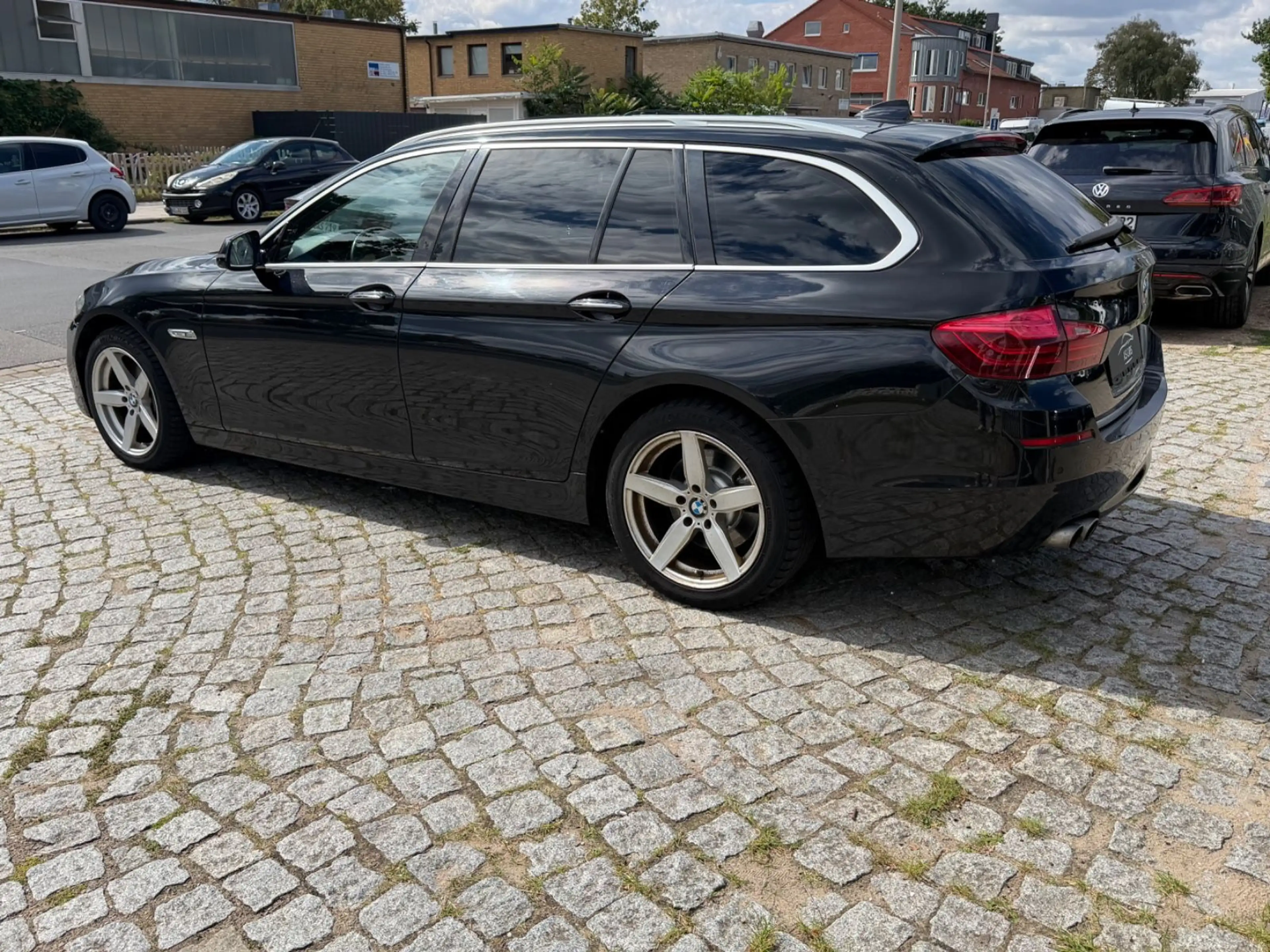 BMW 525 d Touring*Modern line*Autm*Pano*Leder*Euro6 — photo 8
