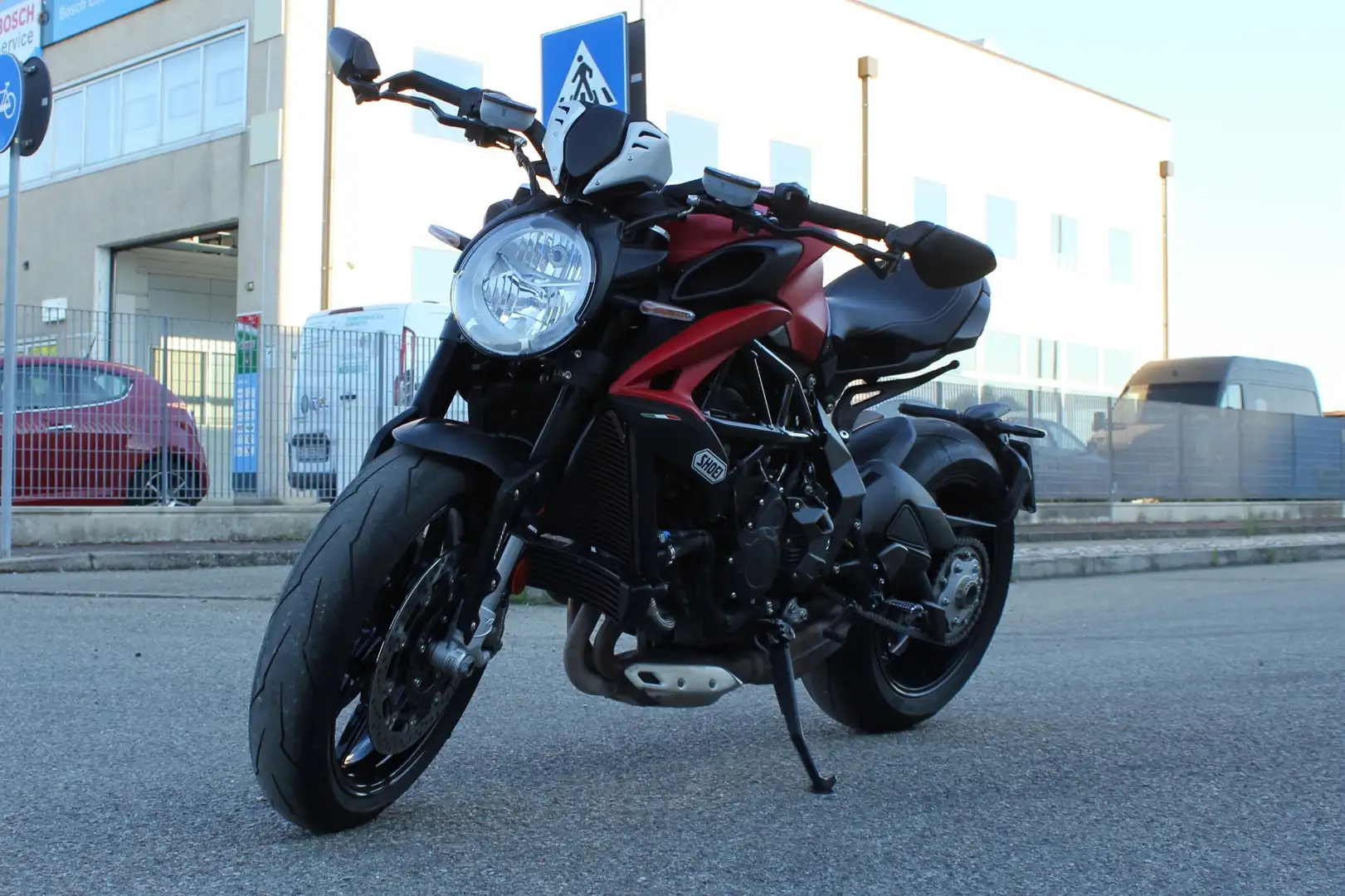 MV Agusta Dragster 800 Rosso Roşu - 1