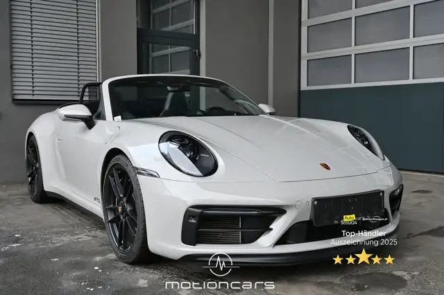 Porsche 992 911 Carrera 3.0 GTS 4 Cabriolet