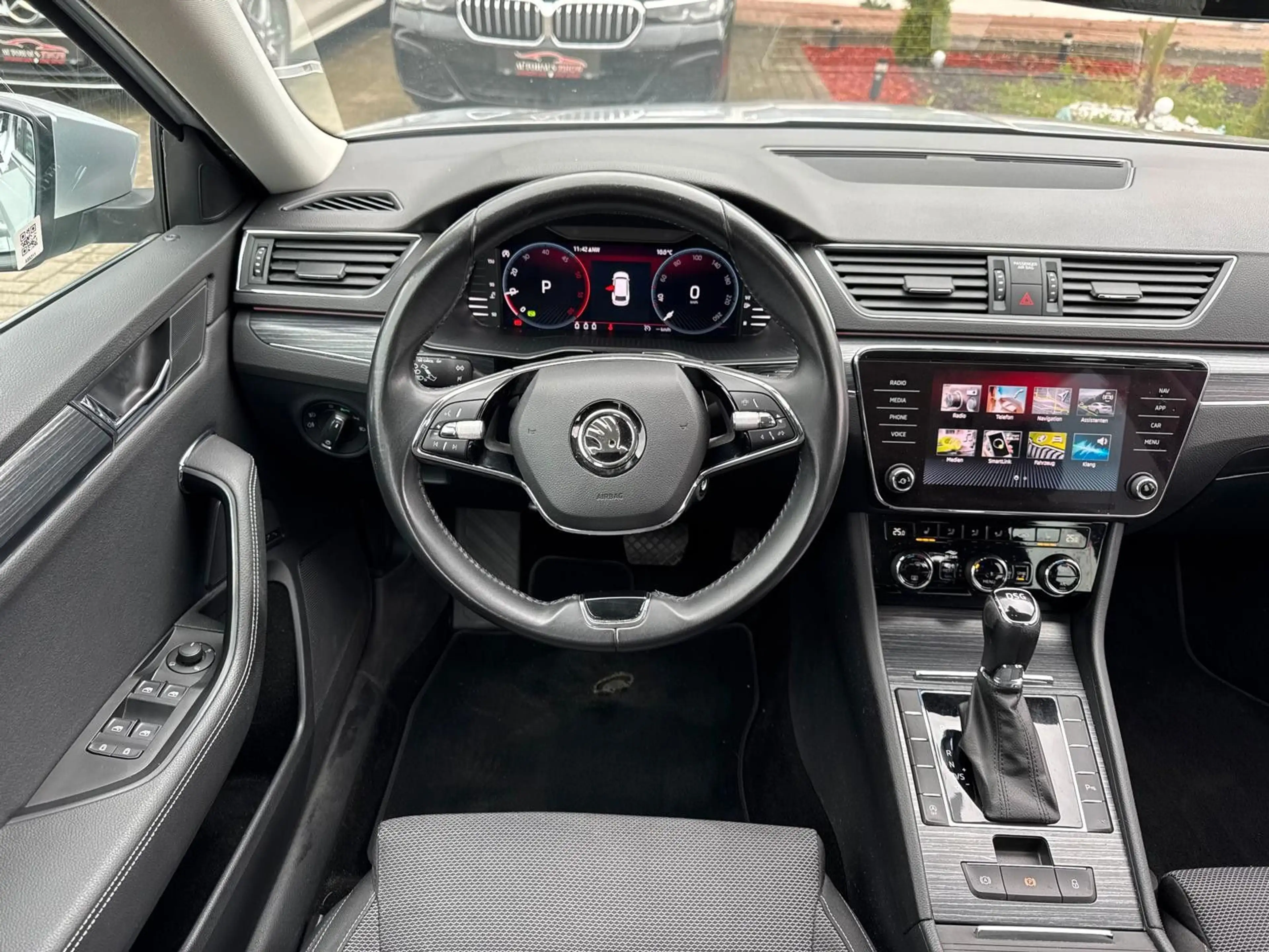 Skoda Superb Combi 2.0TDI DSG"Style"VIRTUEL*AHK*KEYLES — photo 11
