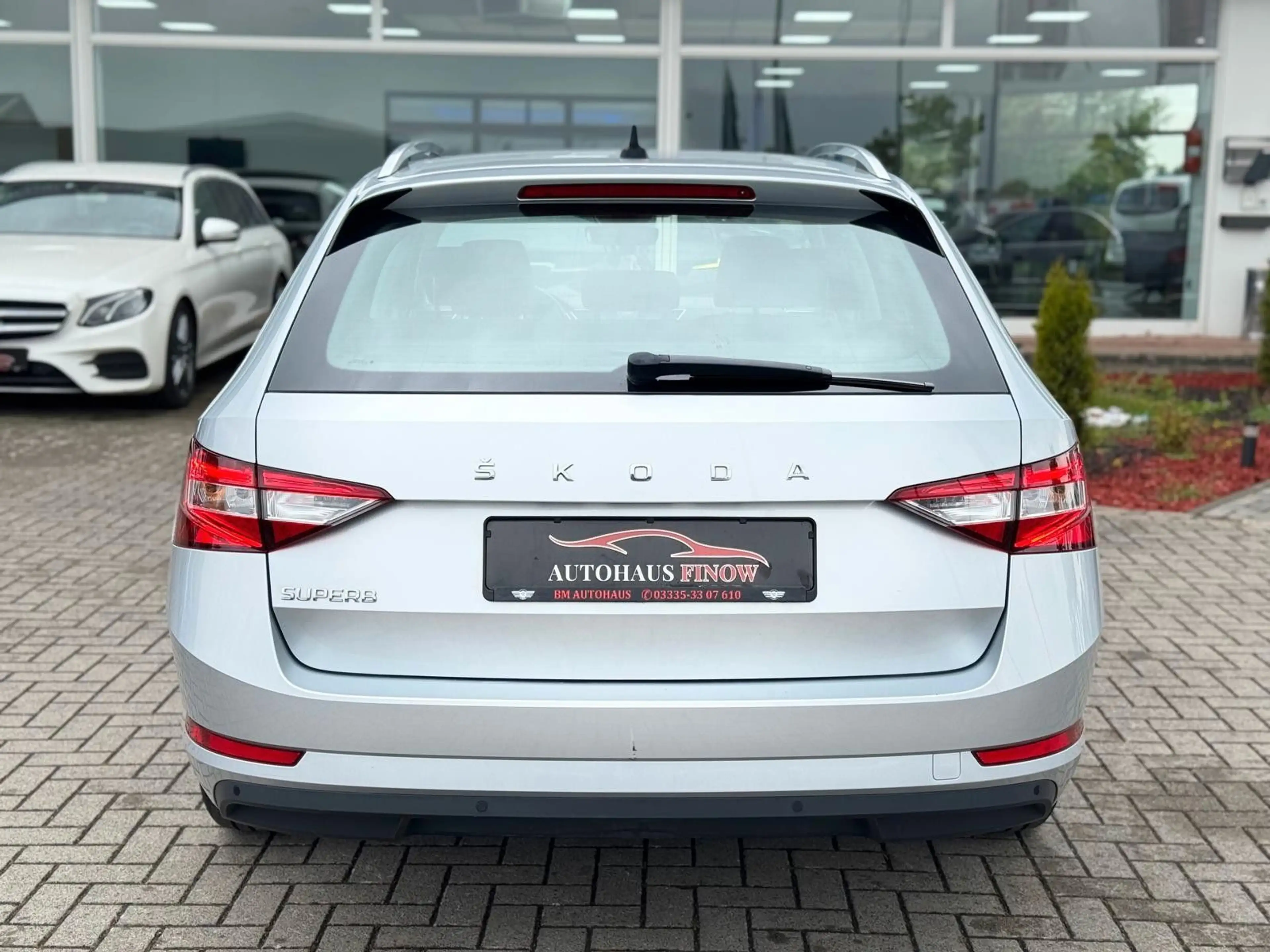 Skoda Superb Combi 2.0TDI DSG"Style"VIRTUEL*AHK*KEYLES — photo 8