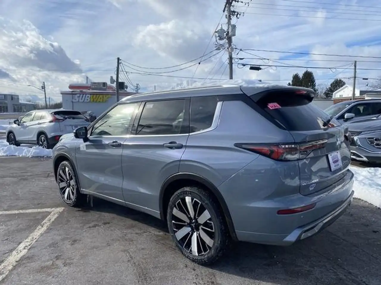 Mitsubishi Outlander снимка Mitsubishi Outlander