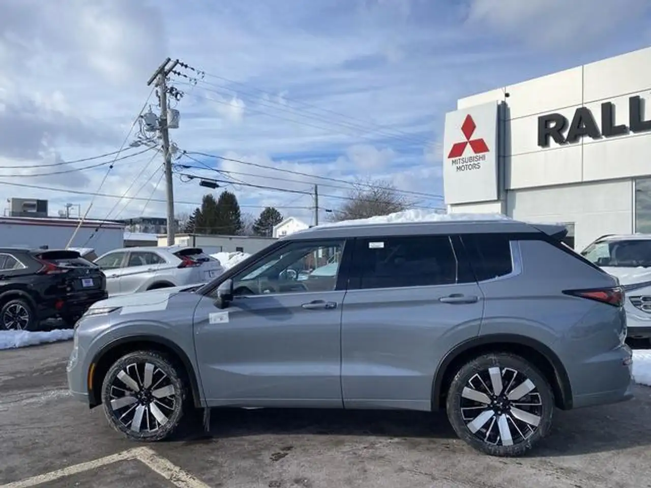 Mitsubishi Outlander снимка Mitsubishi Outlander