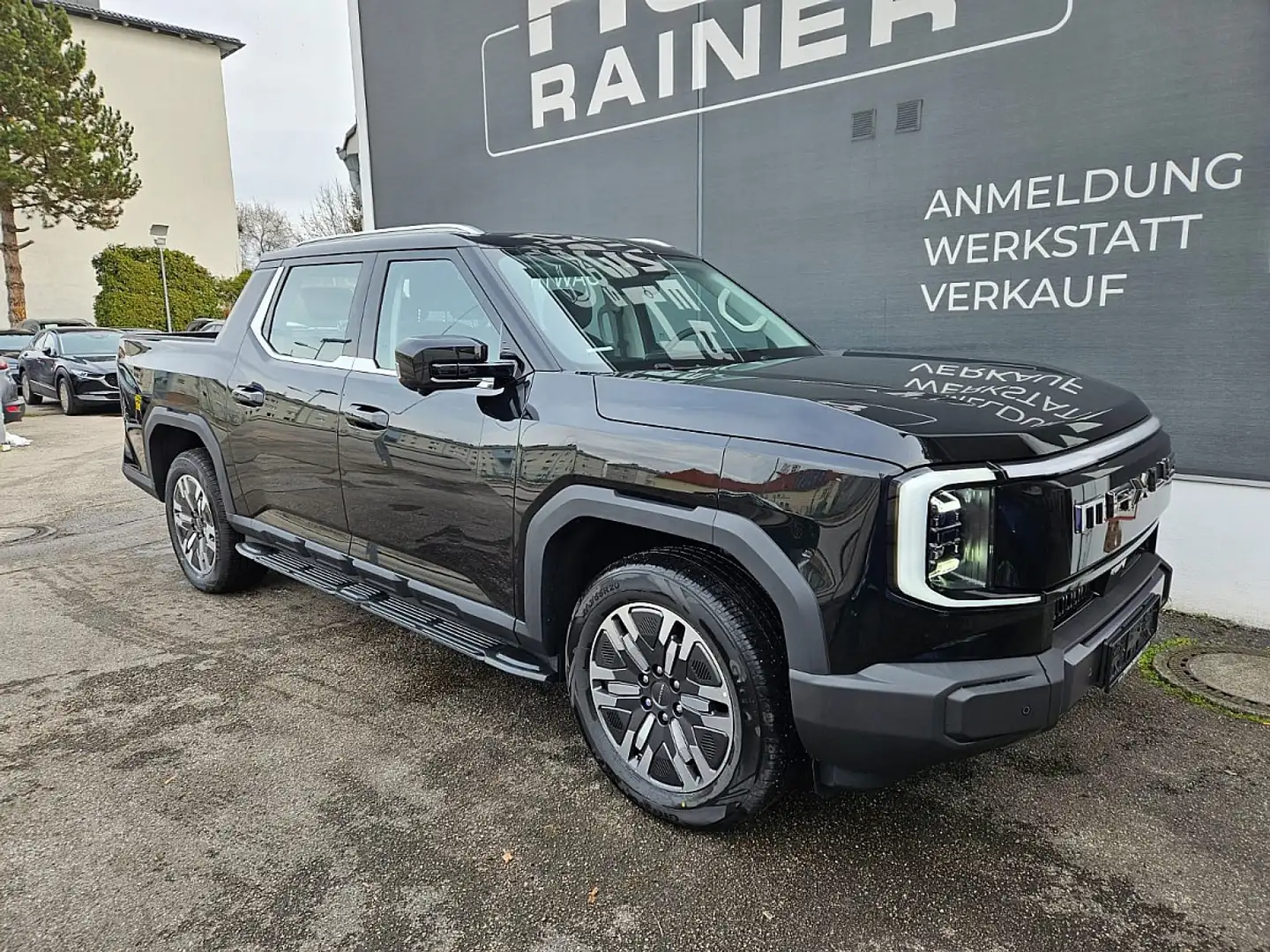 Maxus eTERRON 9 eTerron 9 3 102kWh 4WD Flagship Schwarz - 2