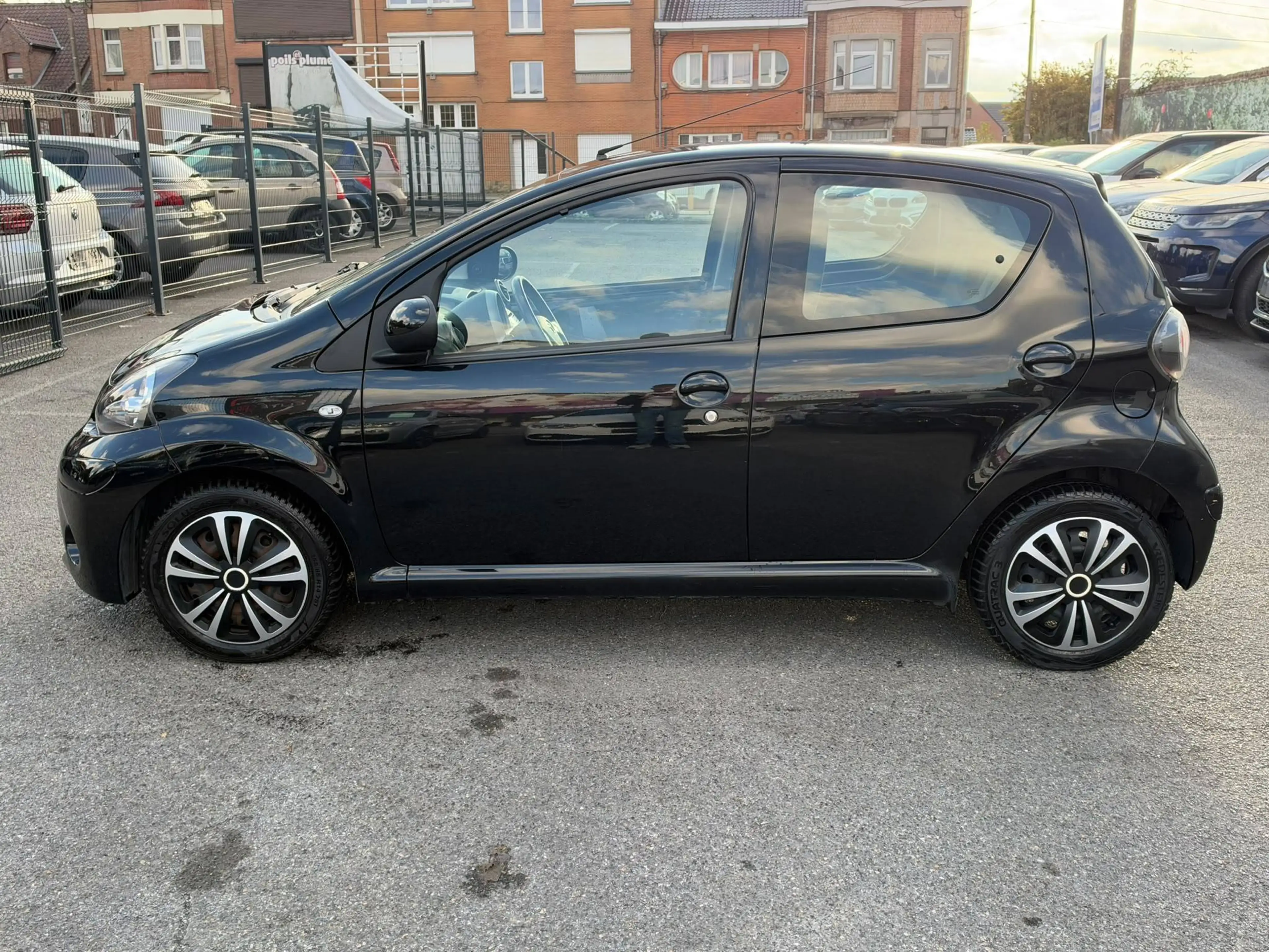 Toyota Aygo Aygo 1.0i AUTOMATIQUE / PDC / CLIM / LEZ OK !!! — photo 12