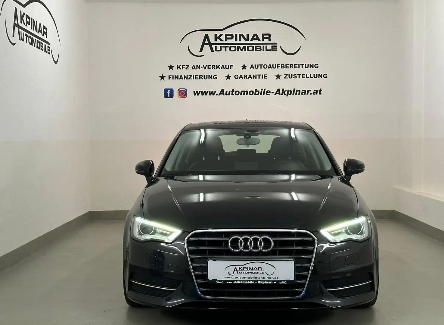 Audi A3 Sportback 1.6 TDI Aut. 18 ZOLL - NAVI - LED Noir - 2