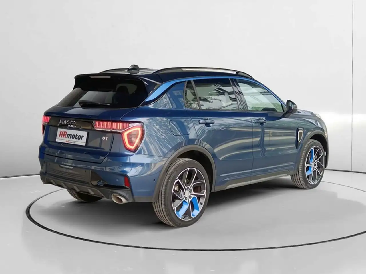 Lynk & Co 01 2022