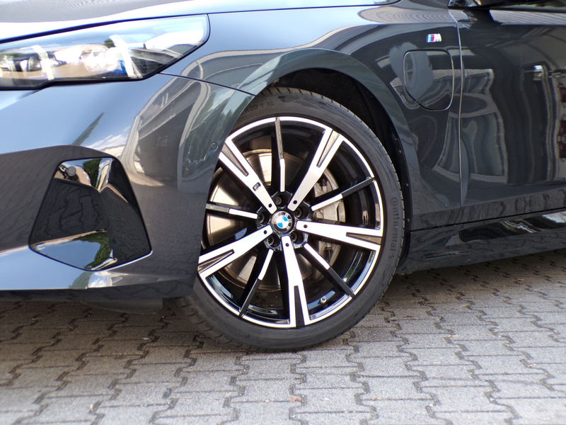 BMW 550 e xDrive Tour. M Sport HiFi-h/k 360° Pano AHK — photo 3