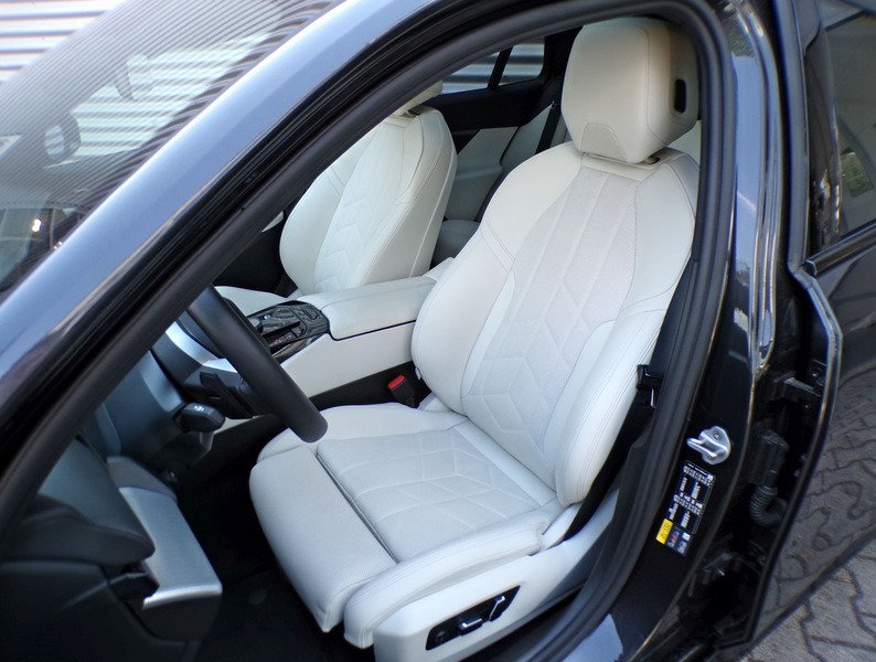 BMW 550 e xDrive Tour. M Sport HiFi-h/k 360° Pano AHK — photo 7