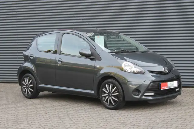Toyota Aygo 1.0 VVT-i NOW Uitv.  5-Deurs  AIRCO