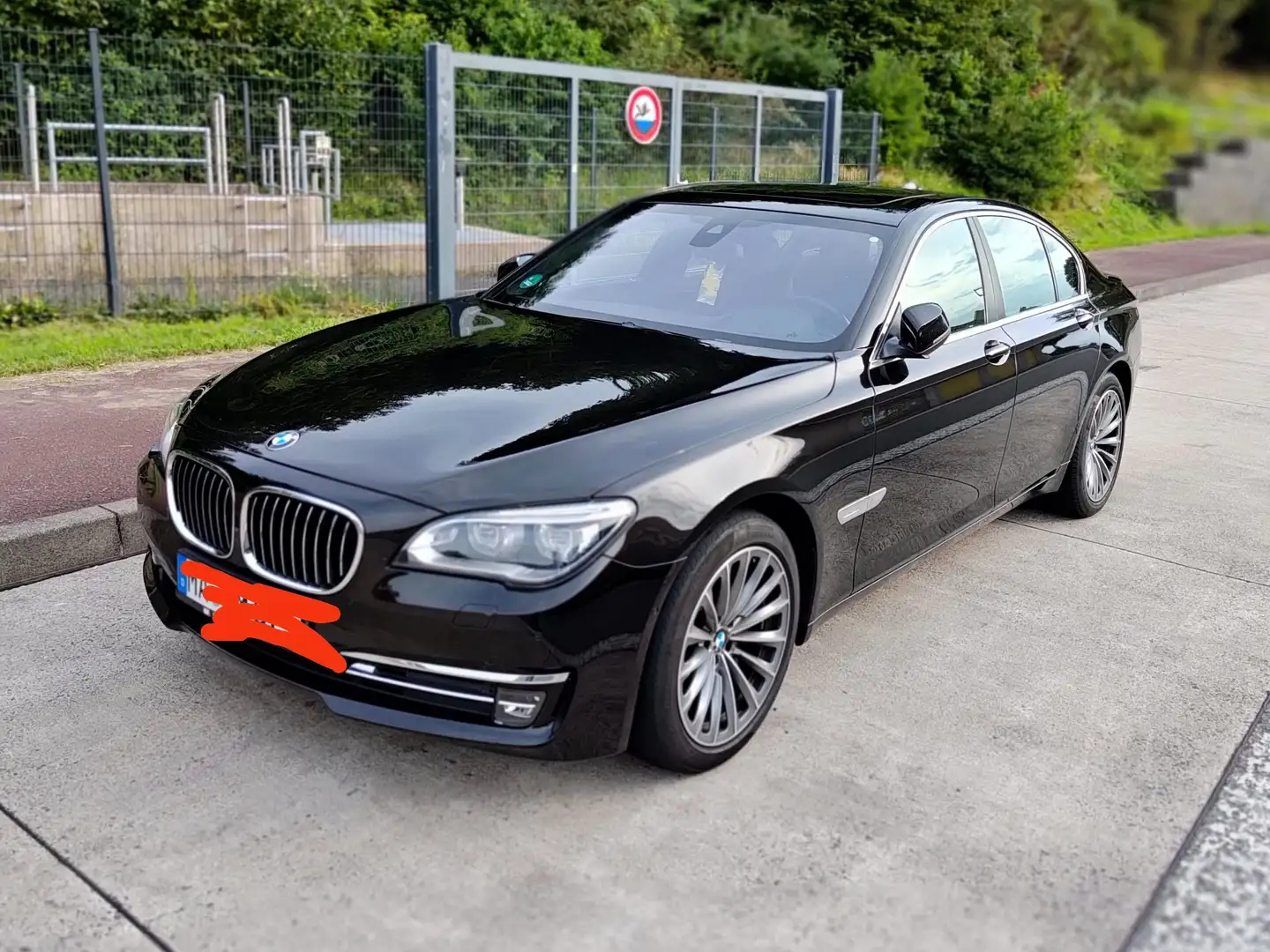 BMW 750 750d xDrive BluePerformance Noir - 2