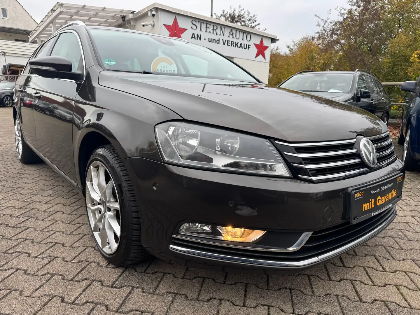 Volkswagen Passat Variant Comfortline*PDC*ACC*Sitzheizung*Top Zustand Brun - 1