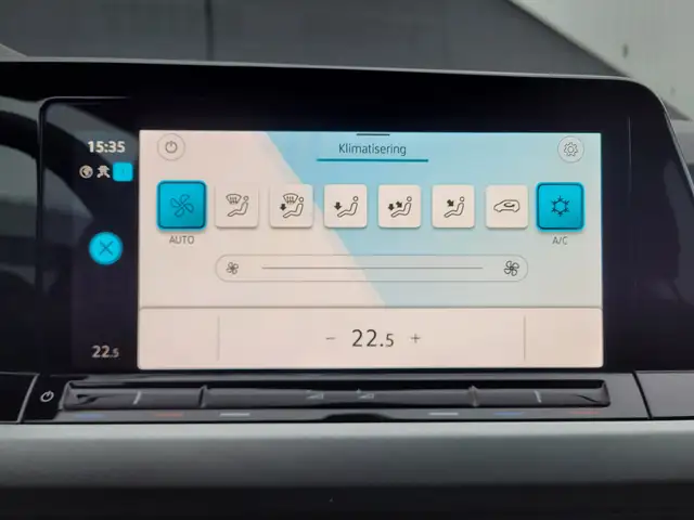 Volkswagen Golf view 14